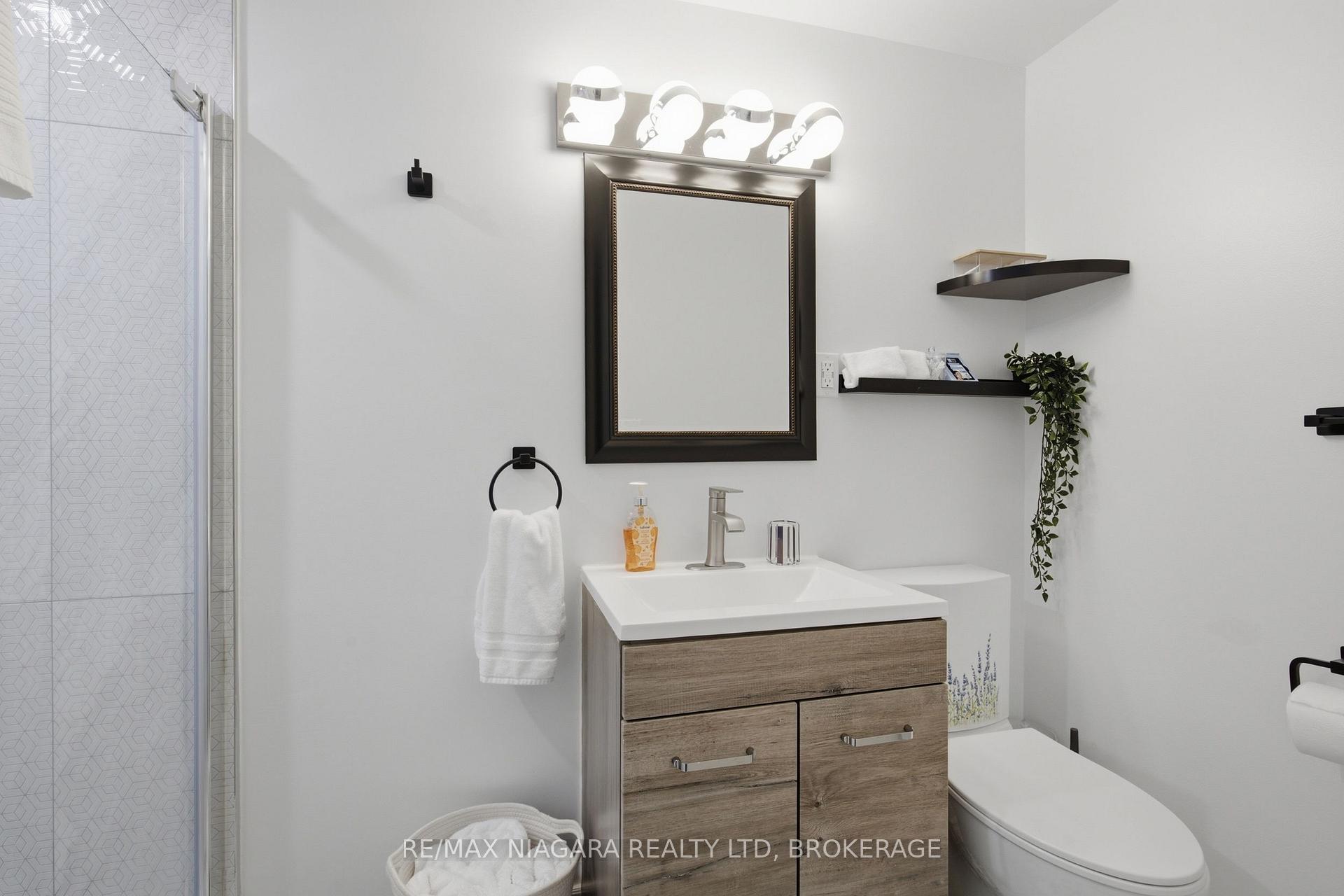 Photo 18 of 4291 Simcoe Street, Niagara Falls, Downtown — HOMEH