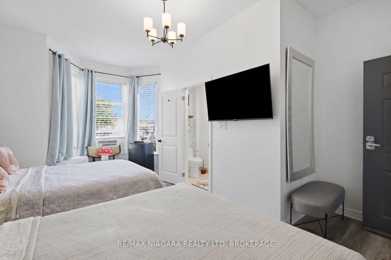 Photo 23 of 4291 Simcoe Street, Niagara Falls, Downtown — HOMEH