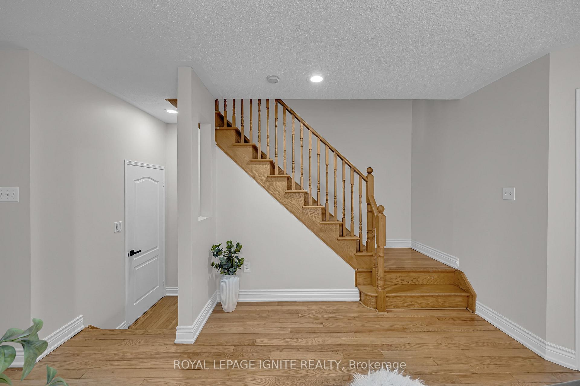 Photo 12 of 91 Albright Road, Brampton, Fletcher's Creek Village — HOMEH