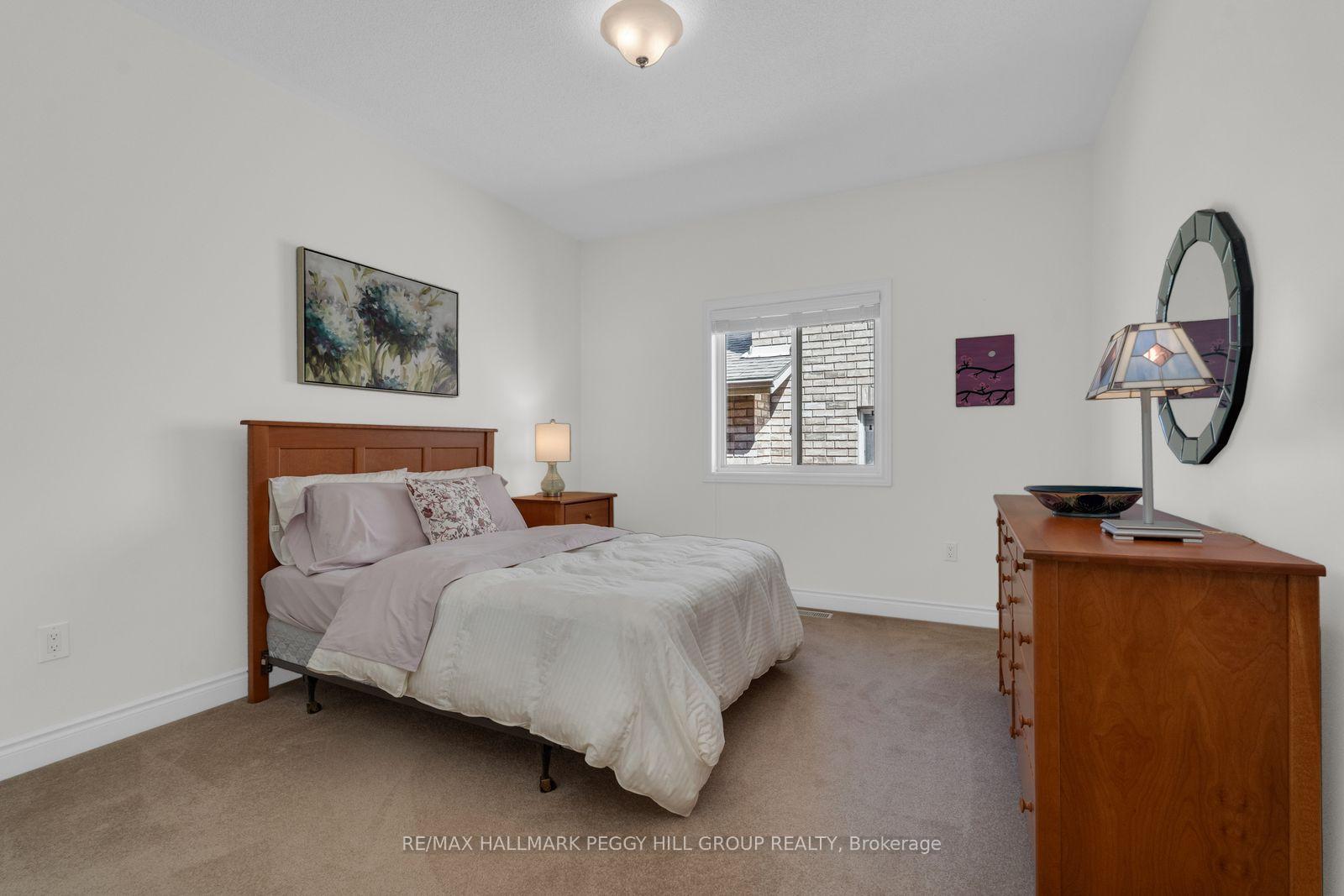 Photo 9 of 61 Maclaren Avenue, Barrie, Painswick North — HOMEH