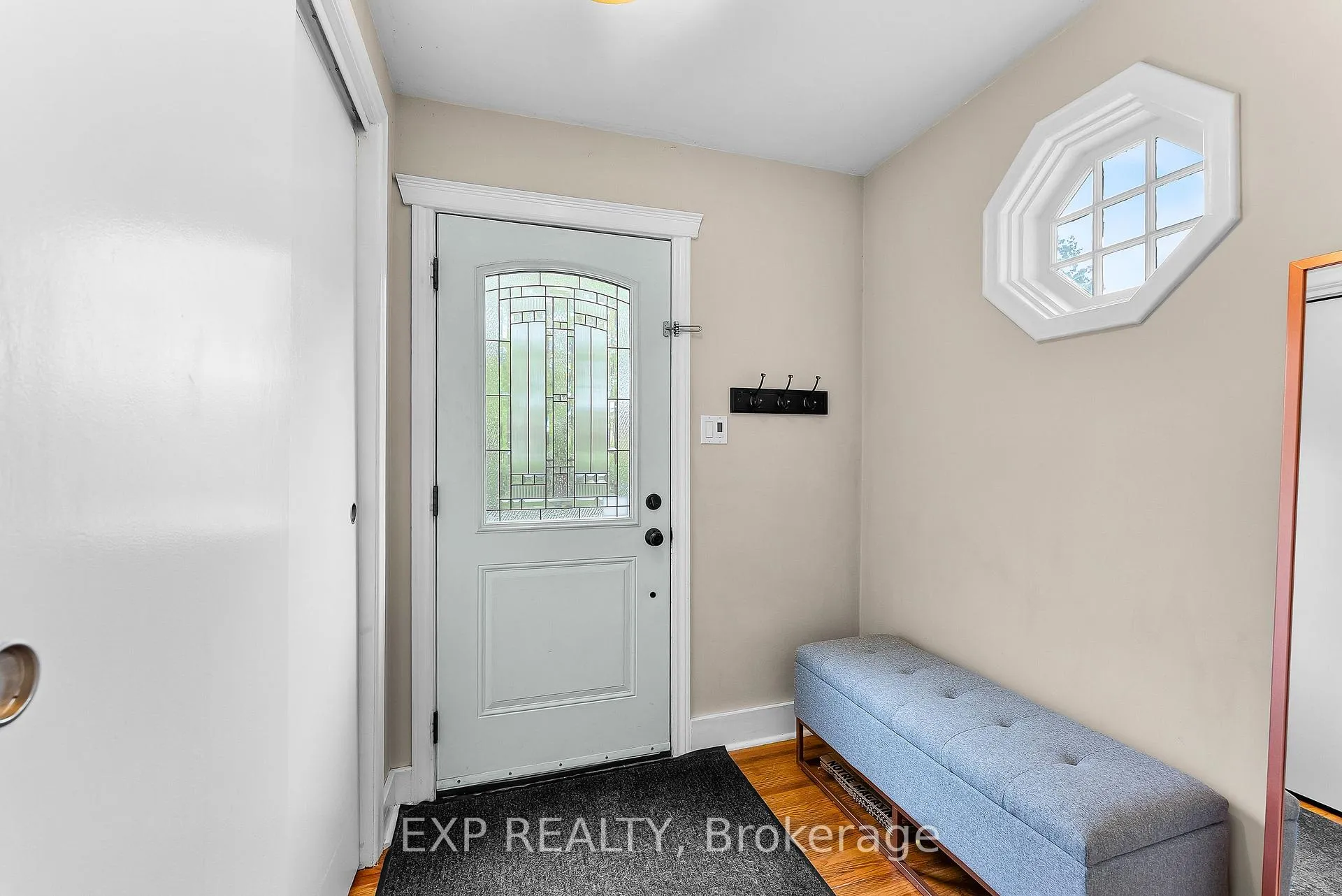 Photo 2 of 1 Laird Drive, St. Catharines, E. Chester — HOMEH