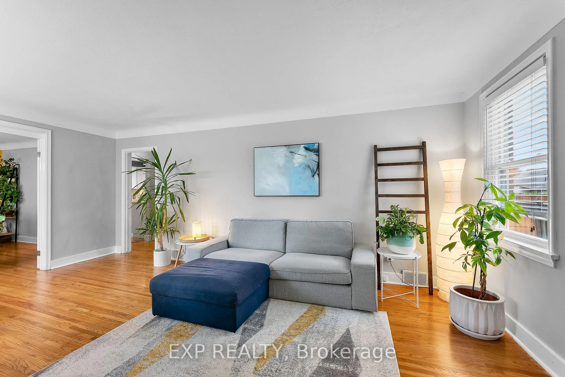 Photo 3 of 1 Laird Drive, St. Catharines, E. Chester — HOMEH