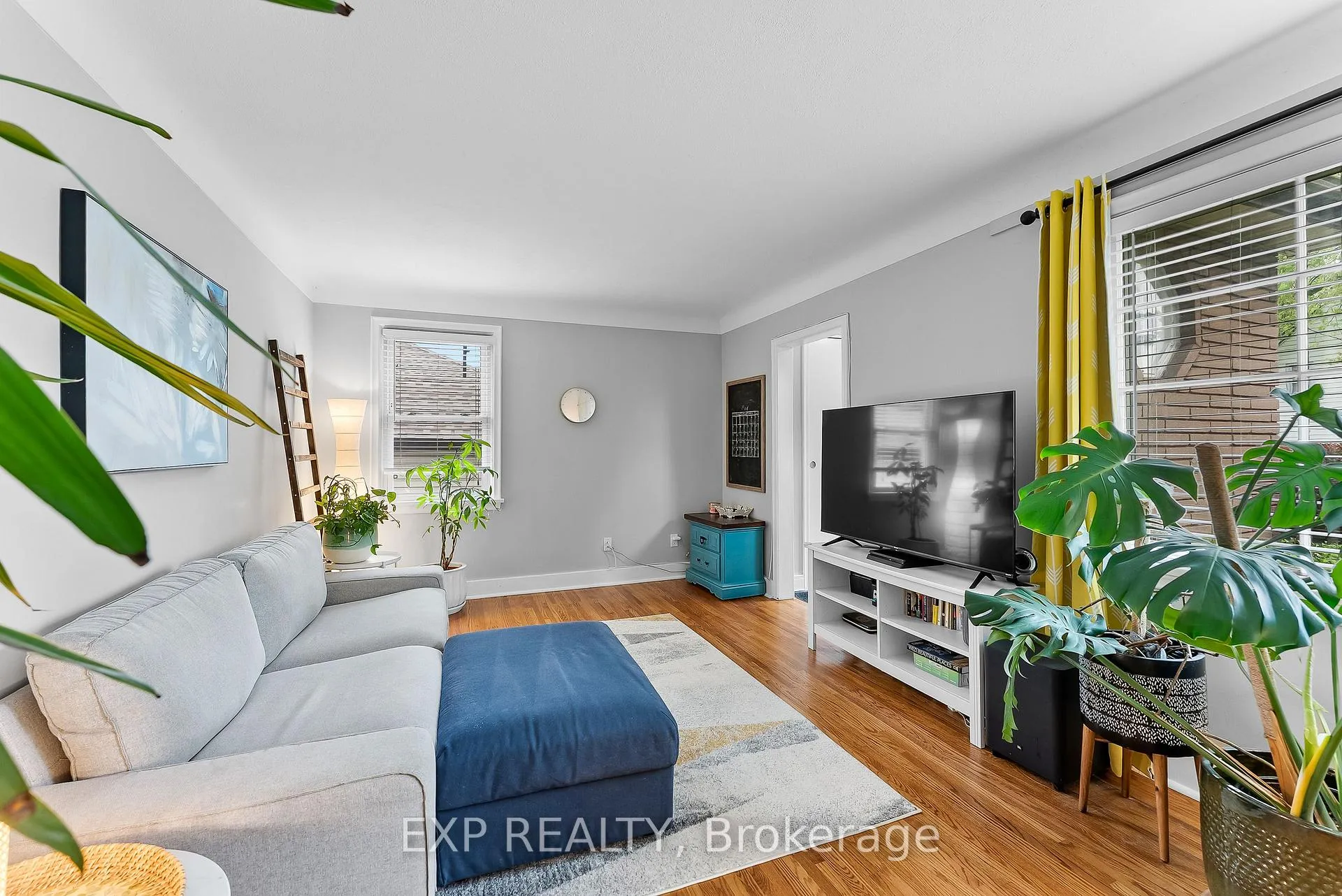 Photo 5 of 1 Laird Drive, St. Catharines, E. Chester — HOMEH