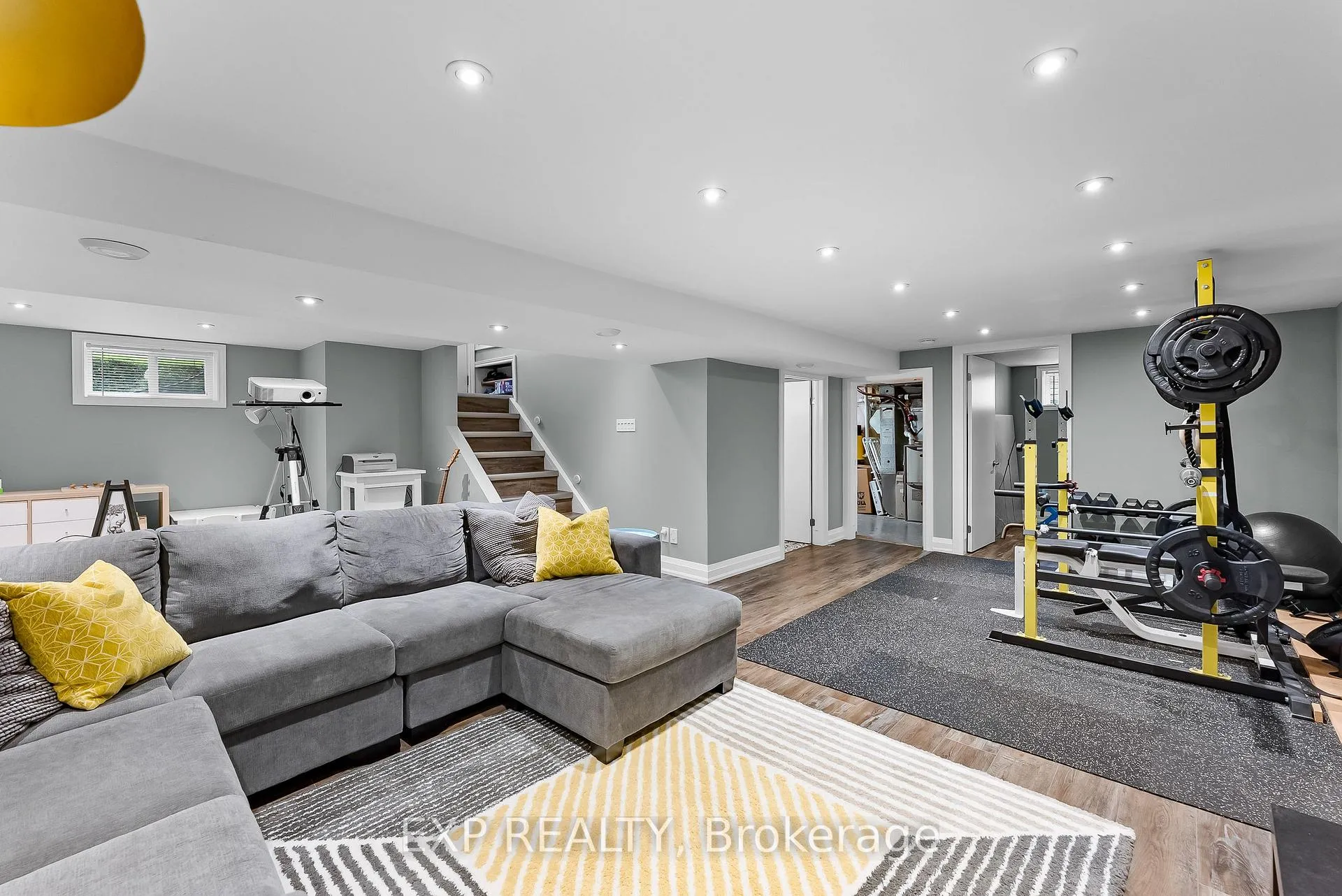 Photo 25 of 1 Laird Drive, St. Catharines, E. Chester — HOMEH
