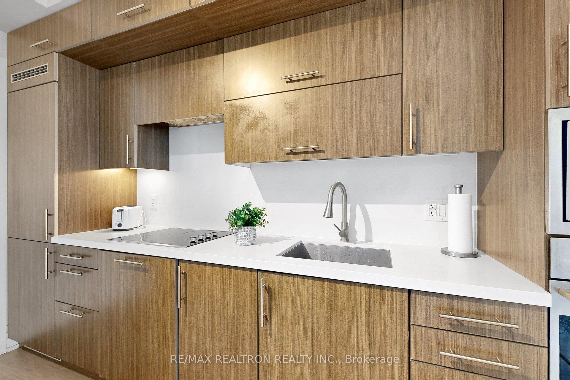 Photo 9 of Unit 3103, 2 Anndale Drive, North York, Willowdale East — HOMEH