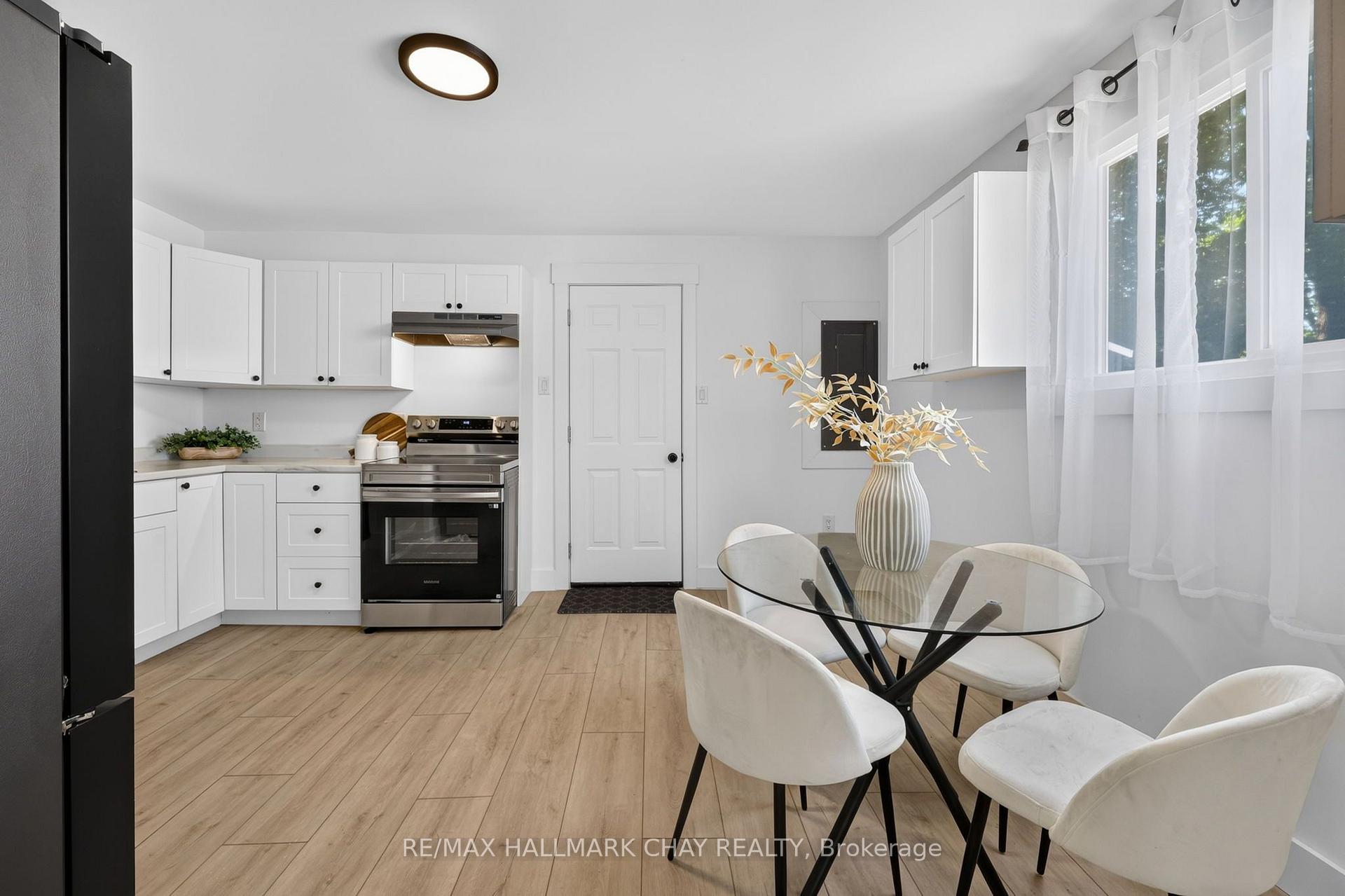 Photo 14 of 7 Victory Crescent, Penetanguishene — HOMEH