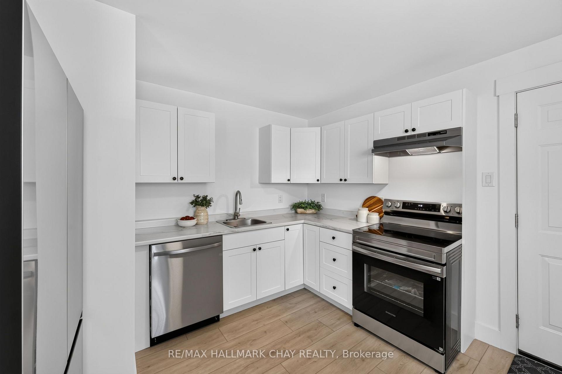 Photo 15 of 7 Victory Crescent, Penetanguishene — HOMEH