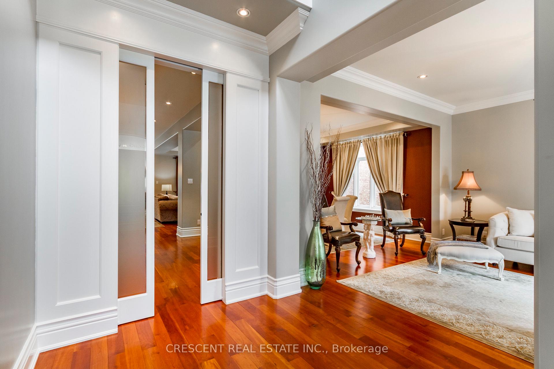 Photo 5 of 17 Agar Crescent, Etobicoke, Islington-City Centre West — HOMEH