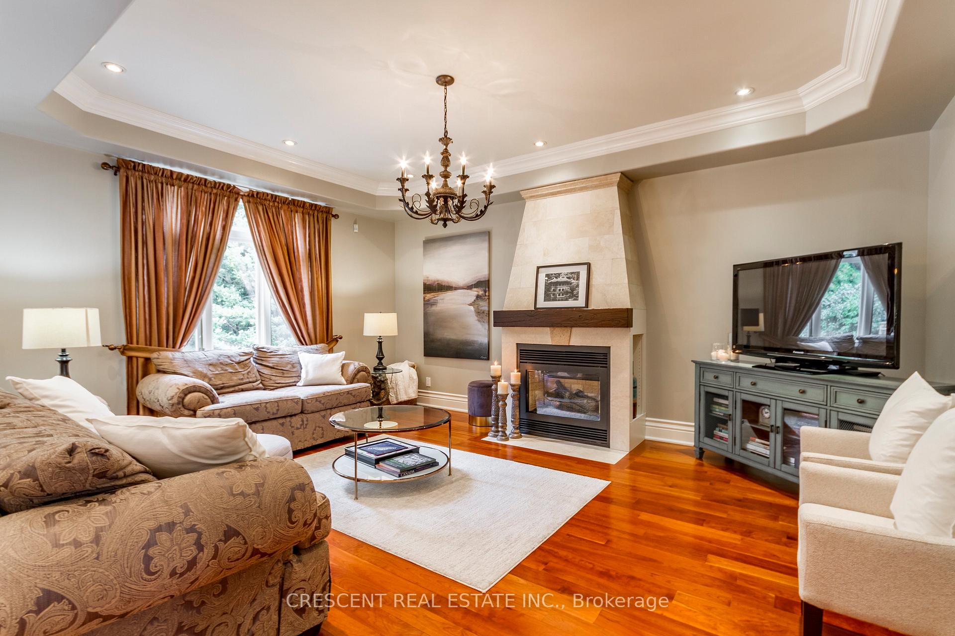 Photo 9 of 17 Agar Crescent, Etobicoke, Islington-City Centre West — HOMEH