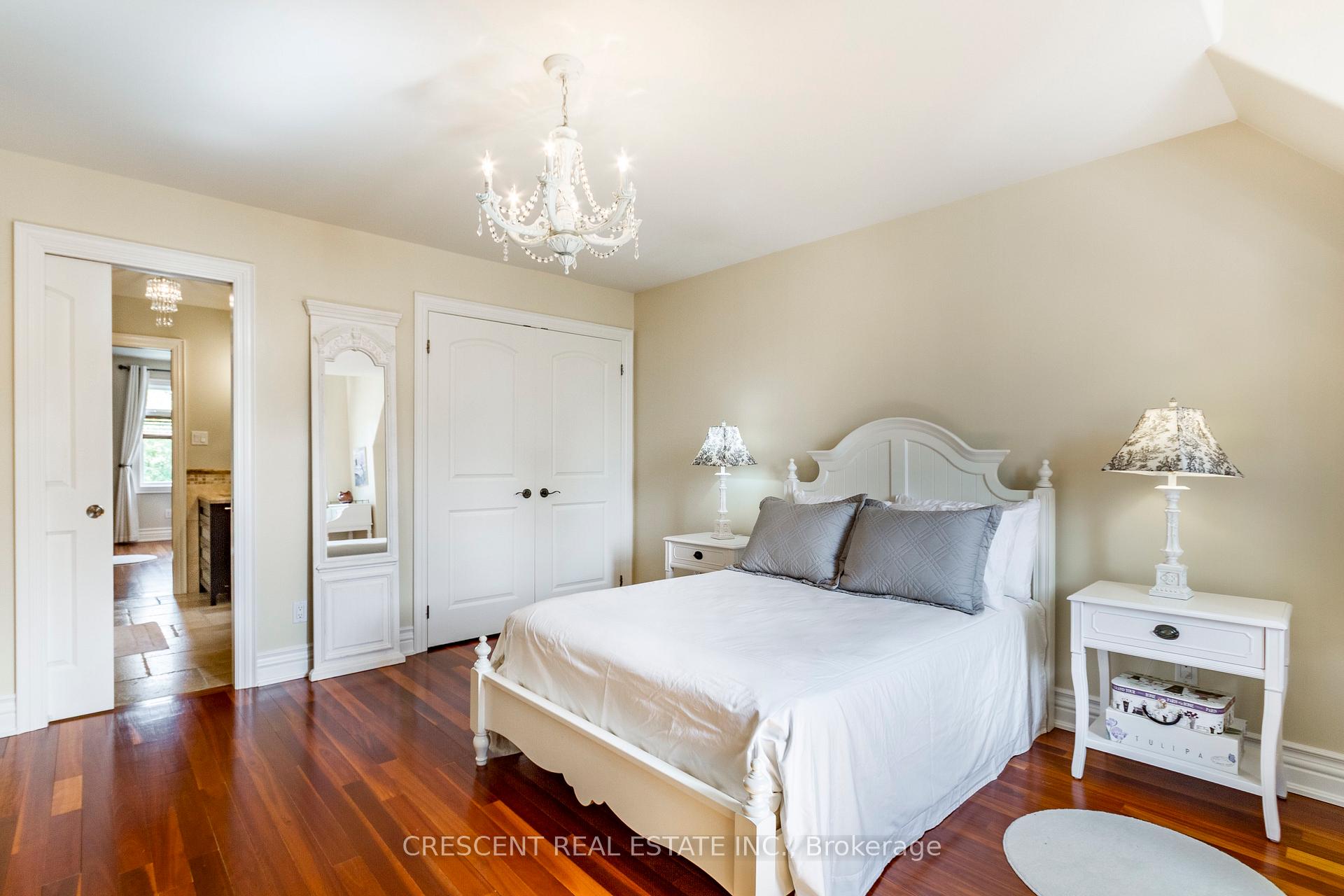 Photo 25 of 17 Agar Crescent, Etobicoke, Islington-City Centre West — HOMEH