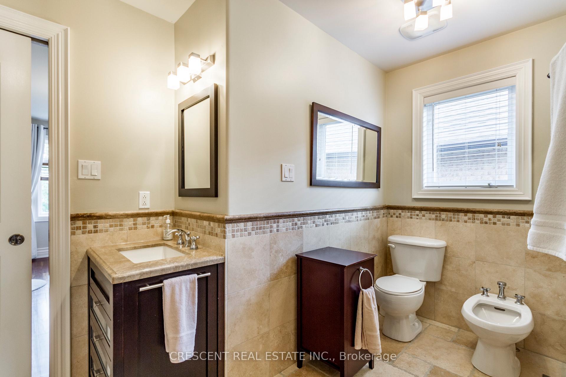 Photo 26 of 17 Agar Crescent, Etobicoke, Islington-City Centre West — HOMEH