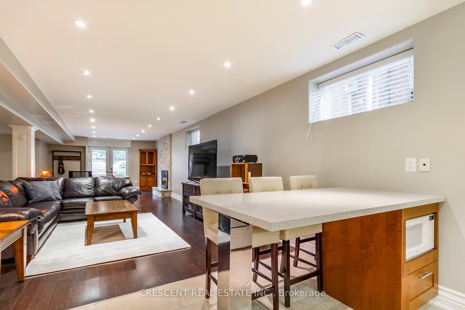 Photo 41 of 17 Agar Crescent, Etobicoke, Islington-City Centre West — HOMEH