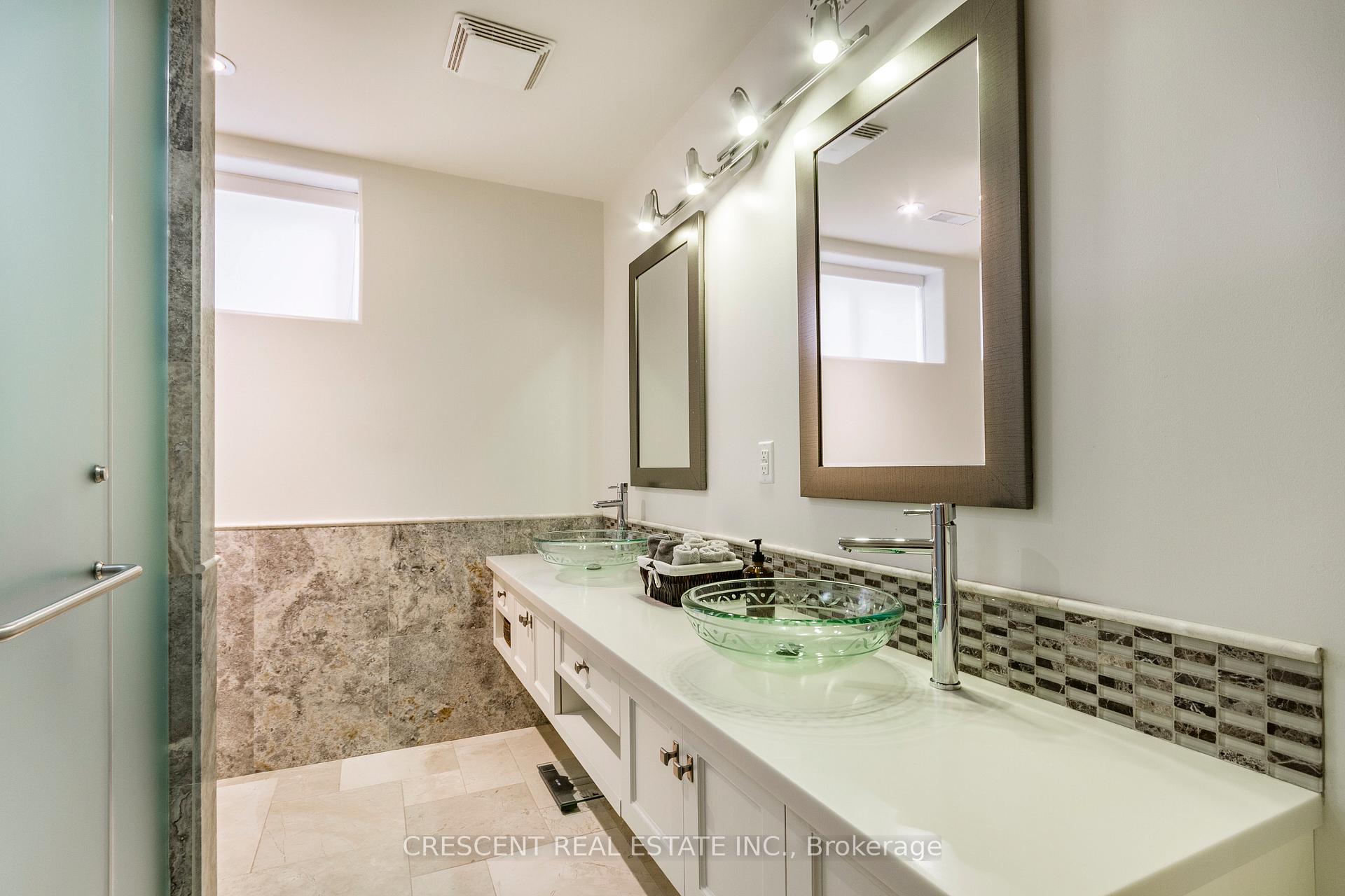 Photo 45 of 17 Agar Crescent, Etobicoke, Islington-City Centre West — HOMEH