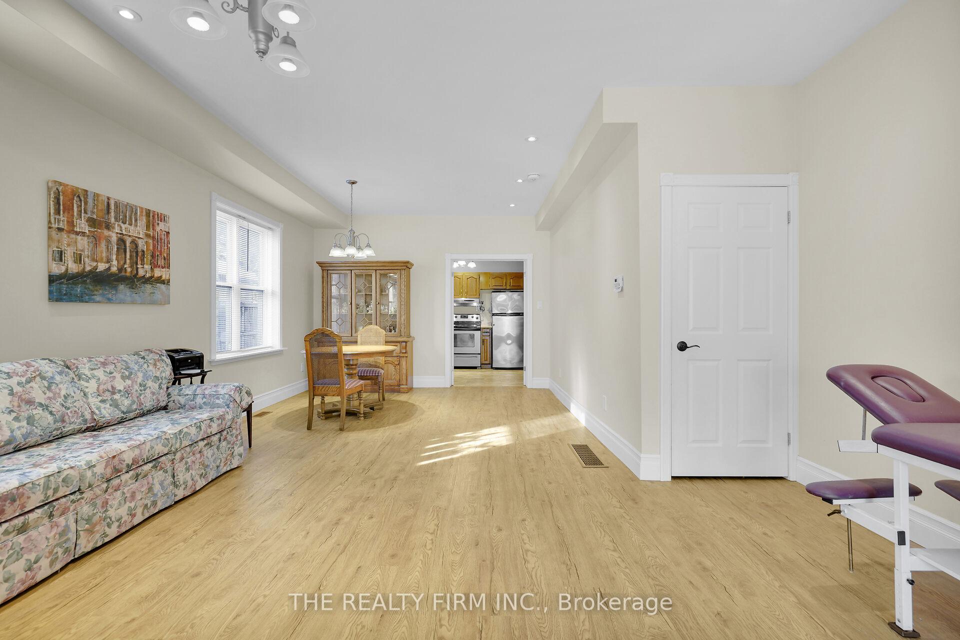 Photo 15 of 924 Princess Avenue, London, East G — HOMEH