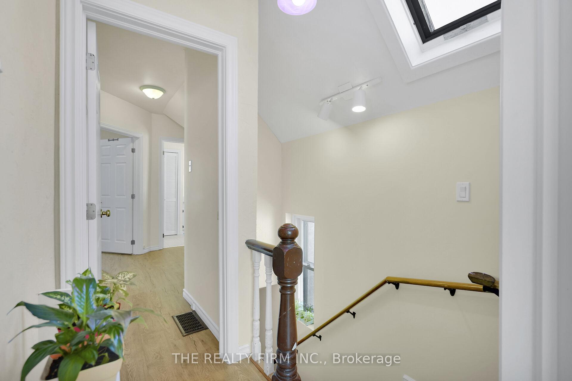 Photo 25 of 924 Princess Avenue, London, East G — HOMEH