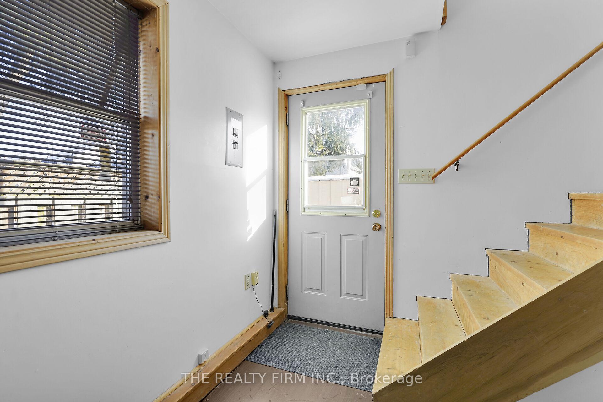Photo 39 of 924 Princess Avenue, London, East G — HOMEH