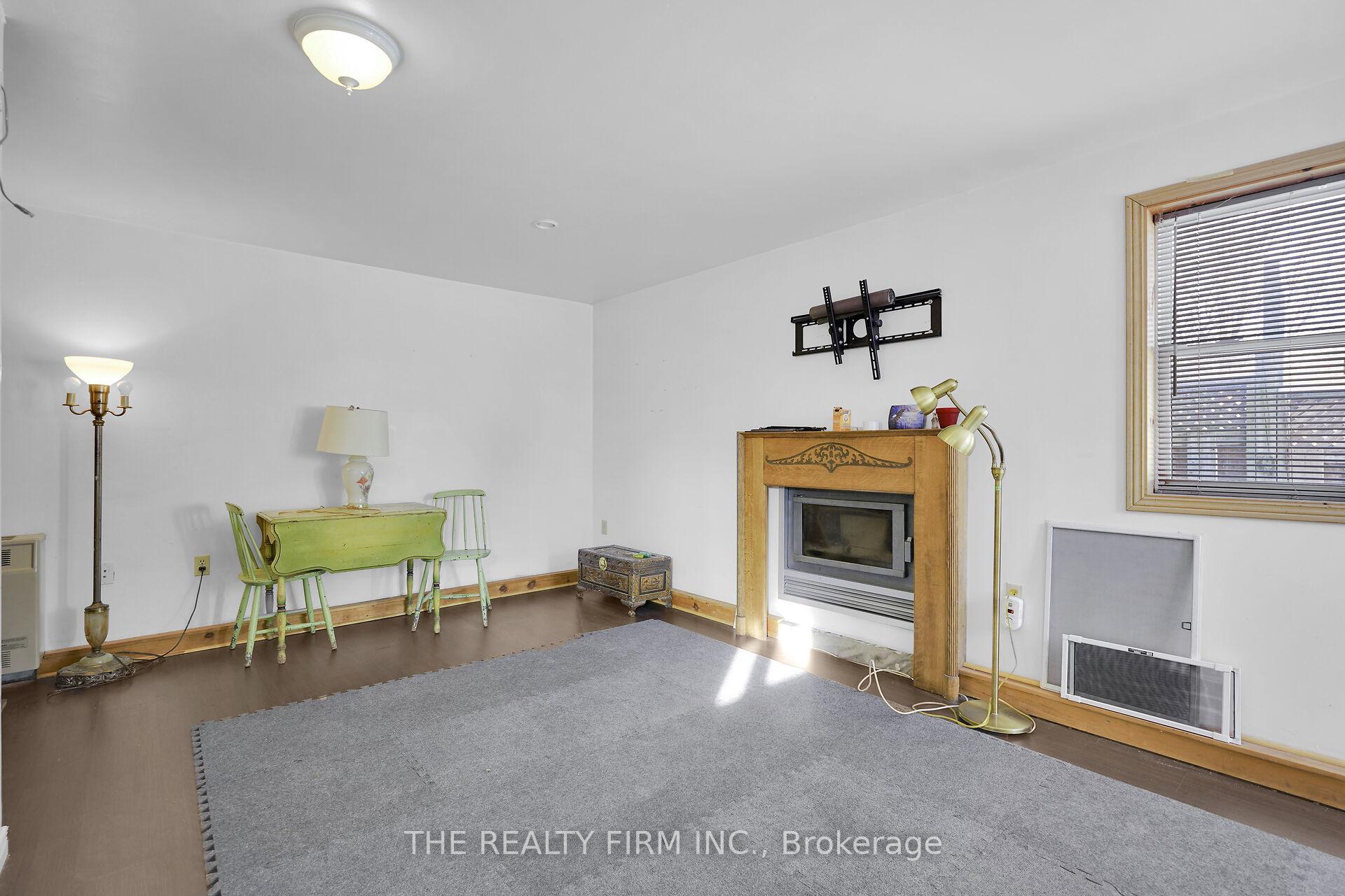 Photo 40 of 924 Princess Avenue, London, East G — HOMEH