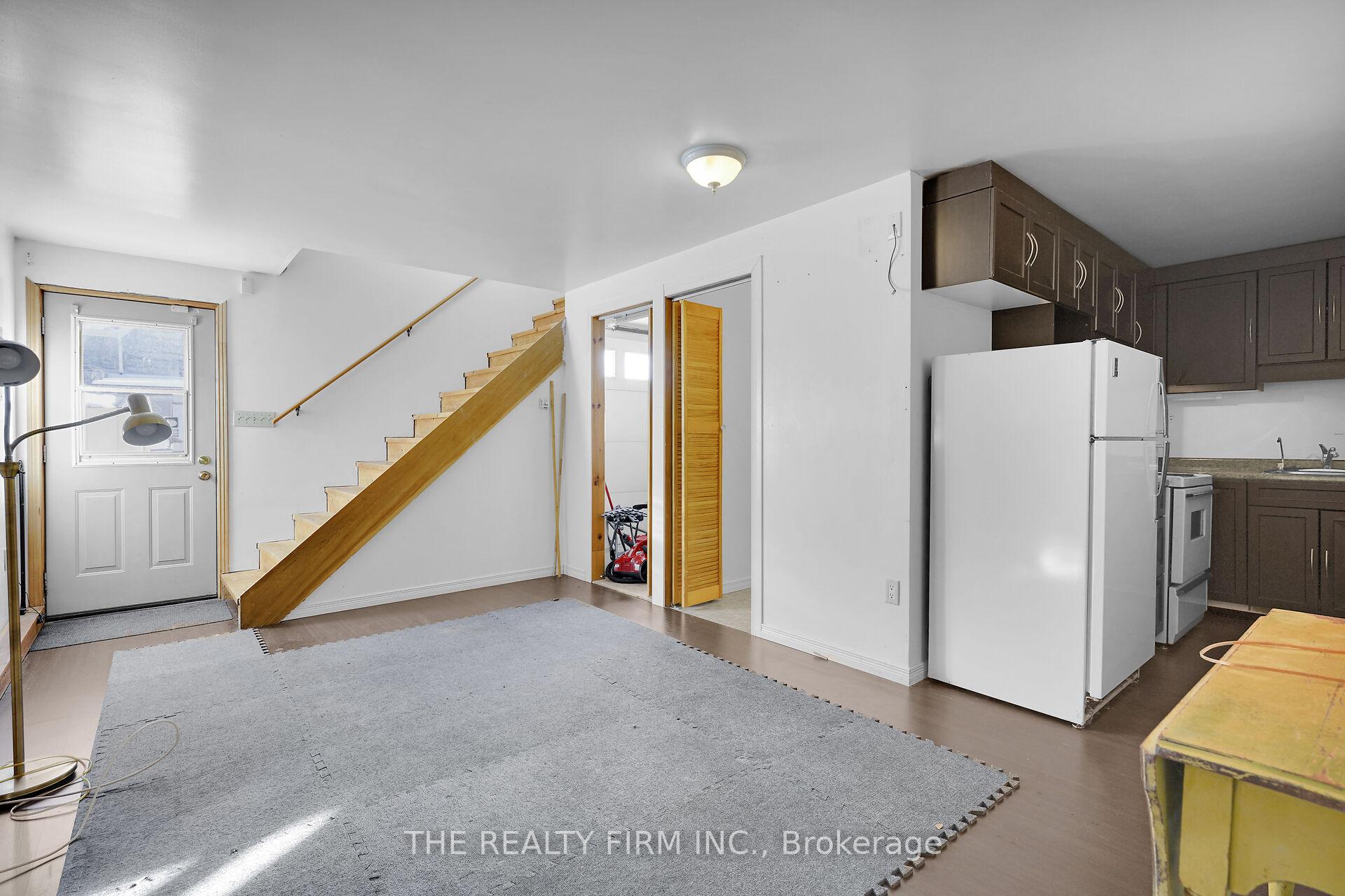 Photo 42 of 924 Princess Avenue, London, East G — HOMEH