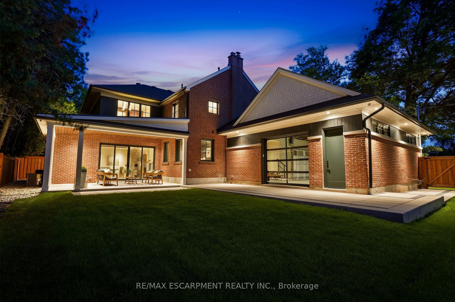 Photo 2 of 727 King Road, Burlington, LaSalle — HOMEH