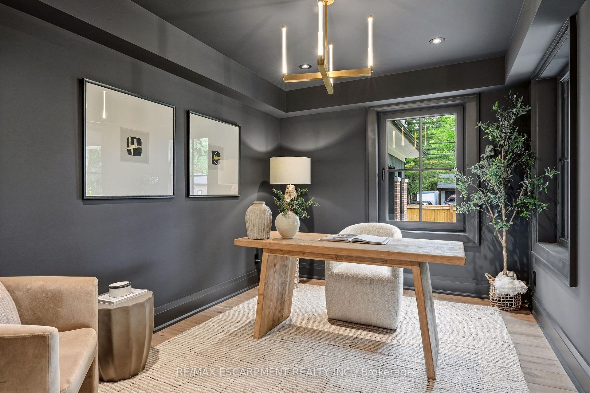 Photo 10 of 727 King Road, Burlington, LaSalle — HOMEH