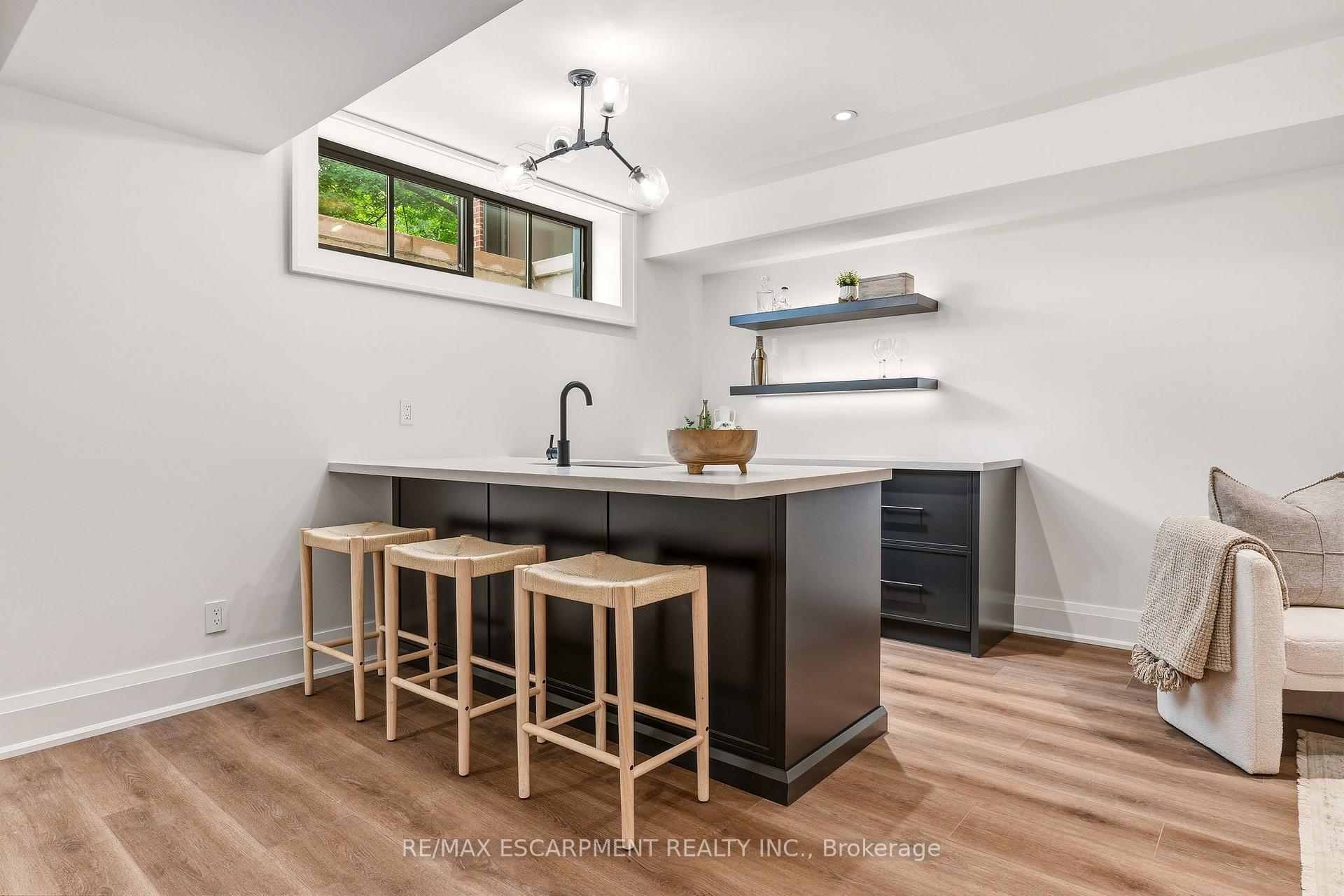 Photo 22 of 727 King Road, Burlington, LaSalle — HOMEH