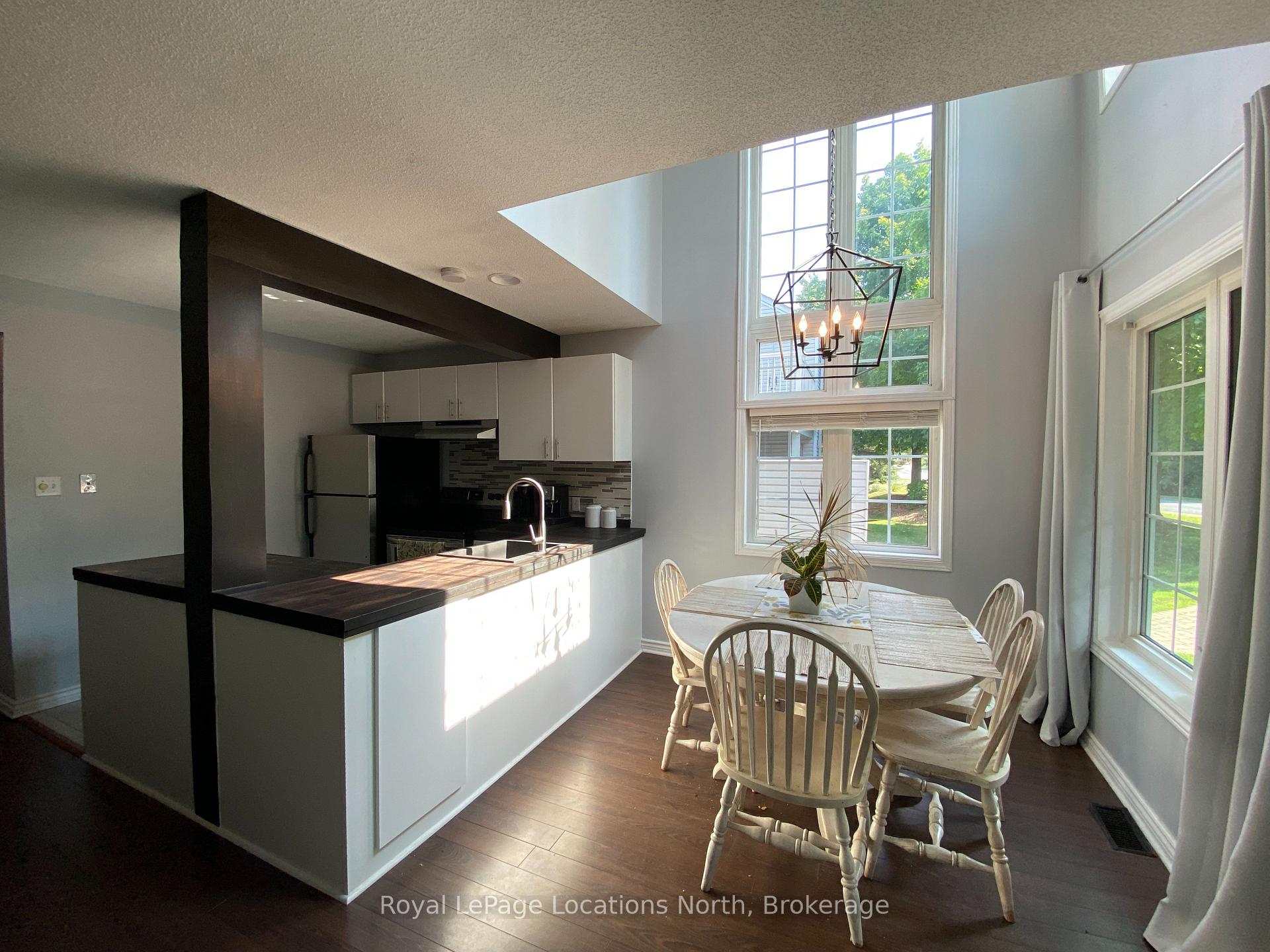 Photo 4 of Unit 10, 146 Settlers Way, Blue Mountains — HOMEH