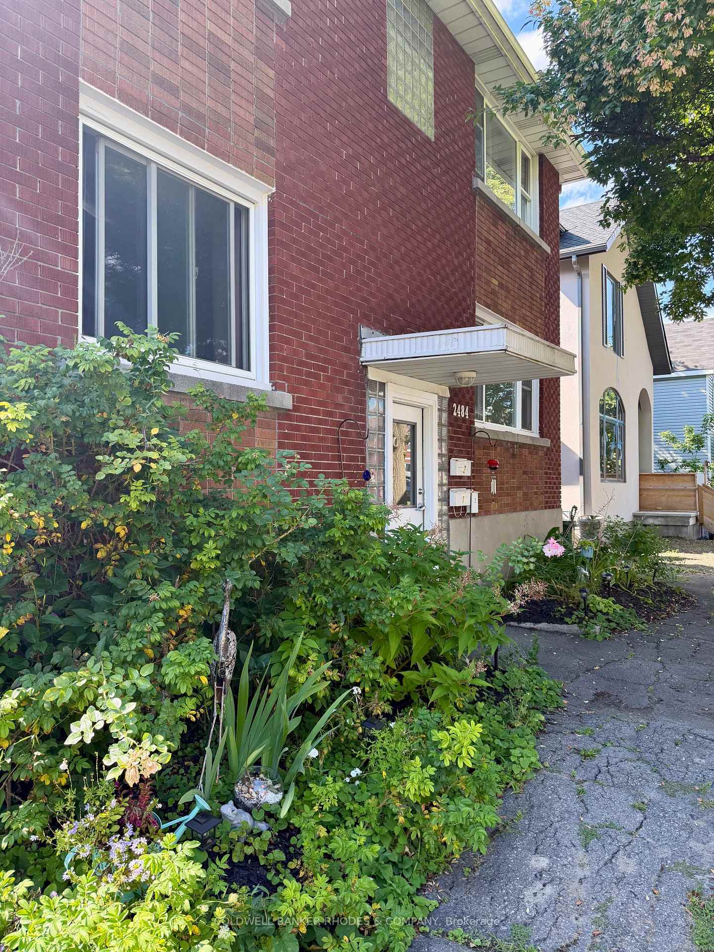 Photo 2 of Unit 1, 2484 Carlsen Avenue, Ottawa, Heron Park — HOMEH
