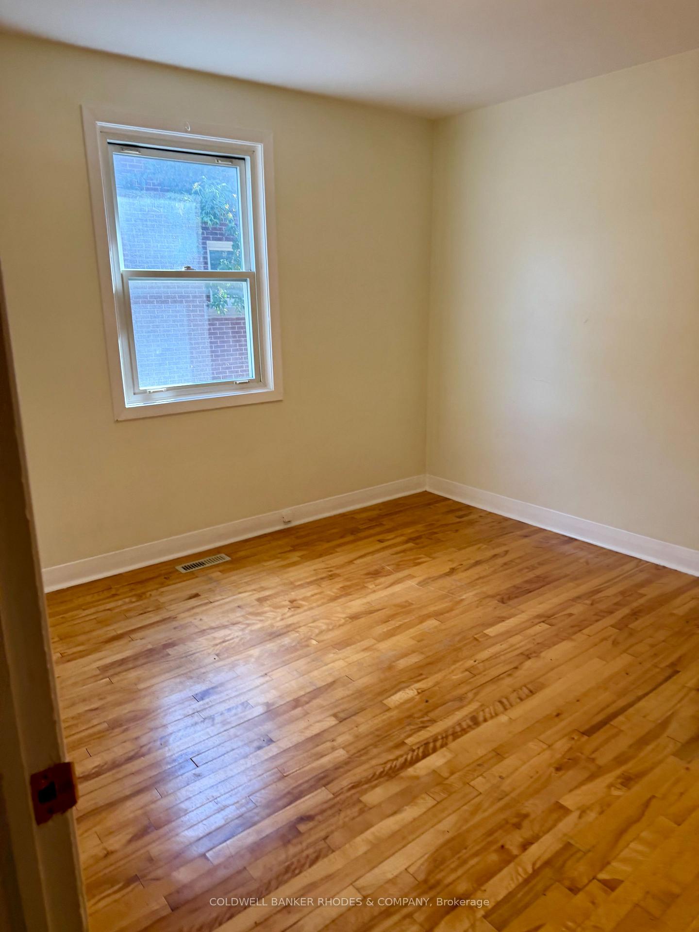 Photo 9 of Unit 1, 2484 Carlsen Avenue, Ottawa, Heron Park — HOMEH