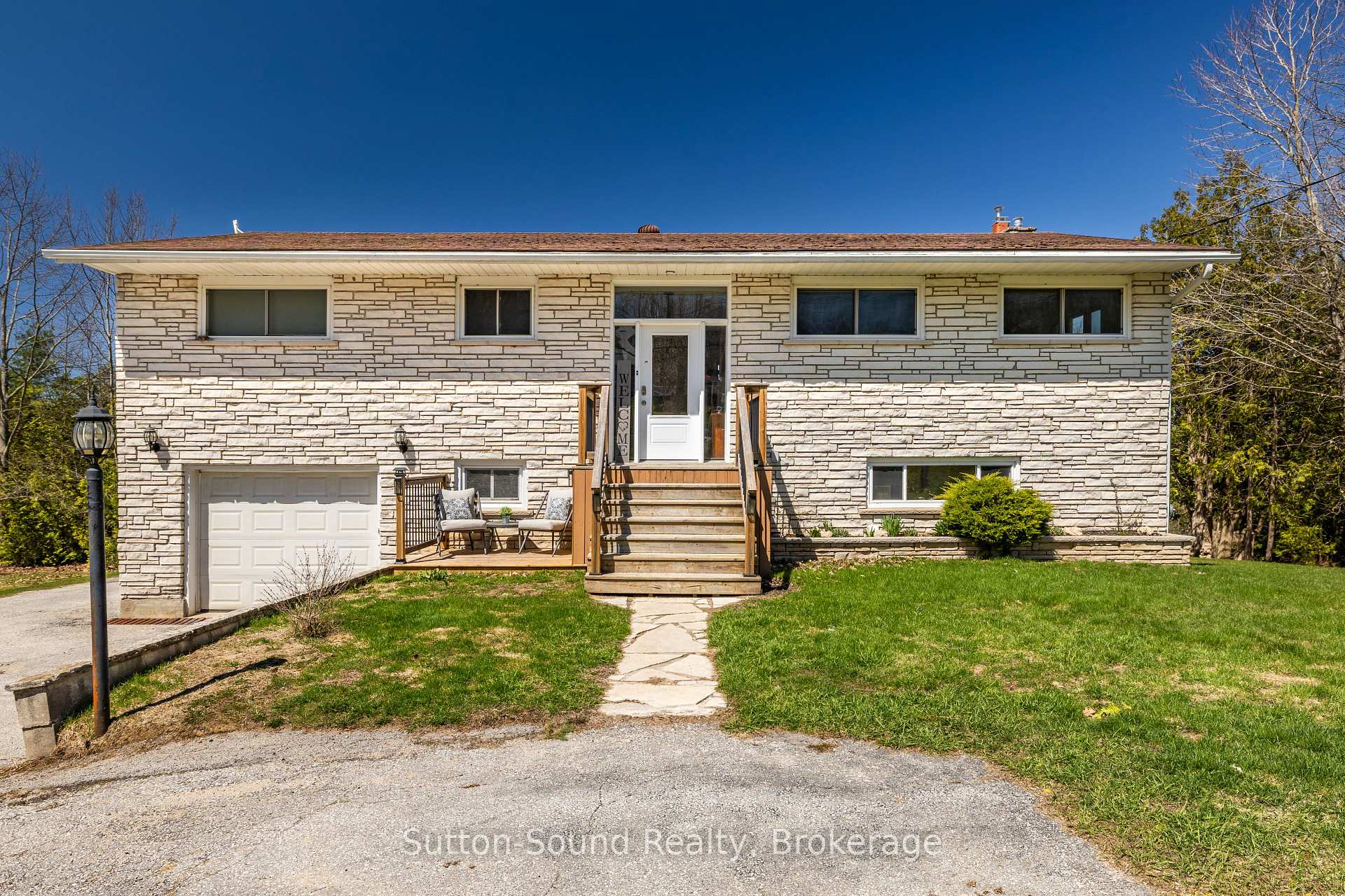 Photo of 501297 Grey Road 1