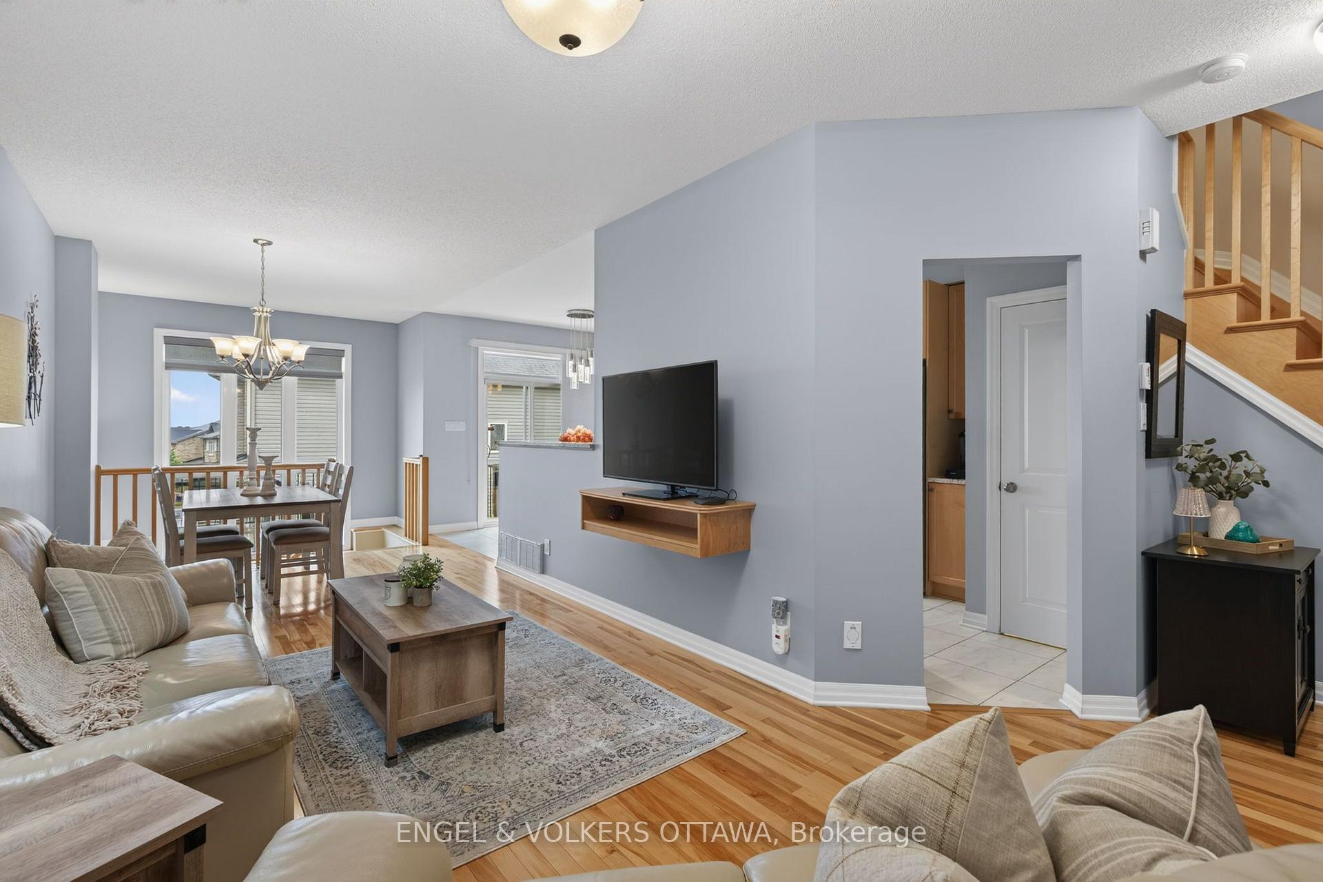 Photo 8 of 512 Knotridge Street, Ottawa, Mer Bleue/Bradley Estates/Anderson Park — HOMEH