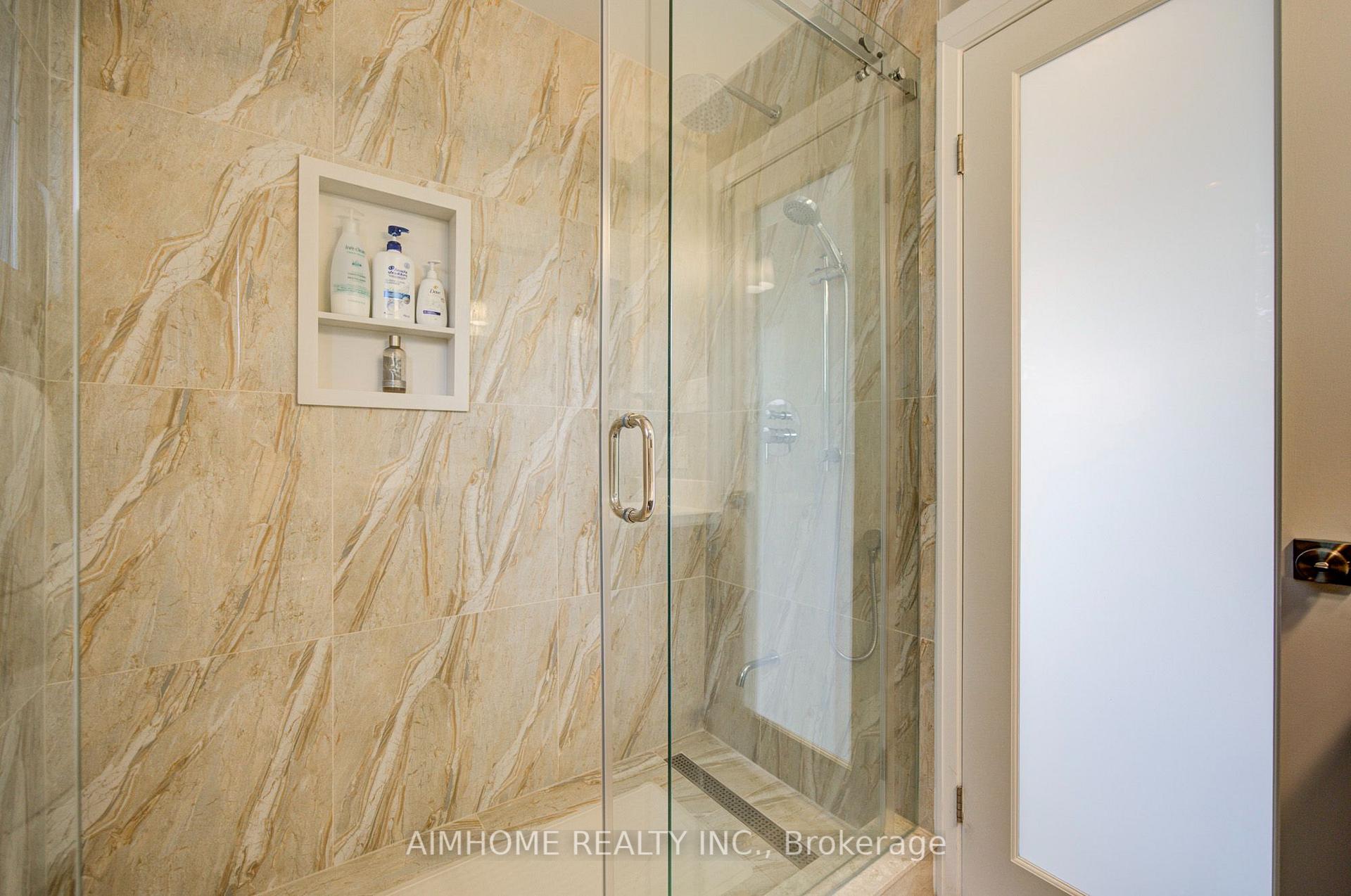 Photo 24 of 83 Houseman Crescent, Richmond Hill, North Richvale — HOMEH