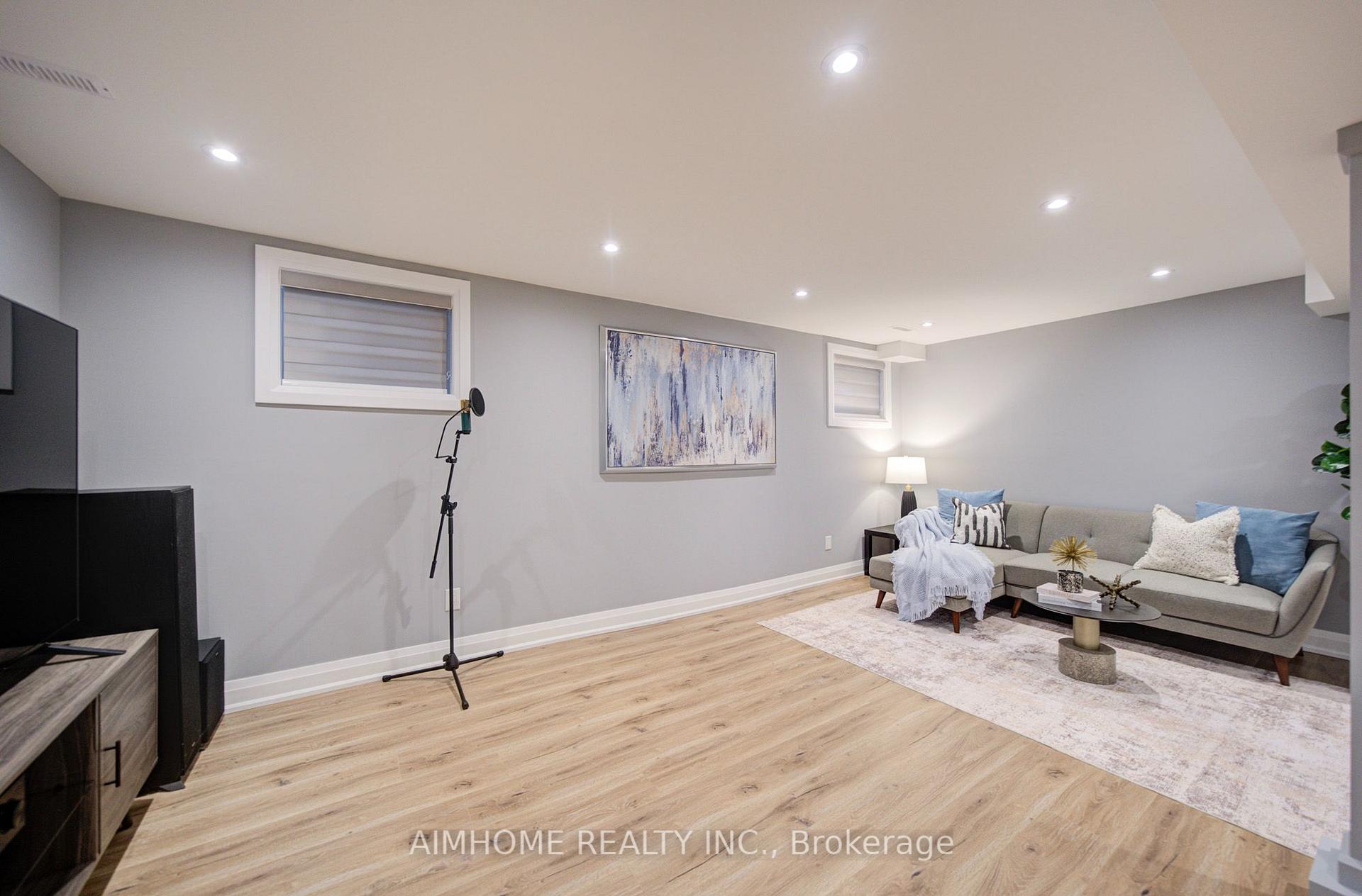 Photo 32 of 83 Houseman Crescent, Richmond Hill, North Richvale — HOMEH