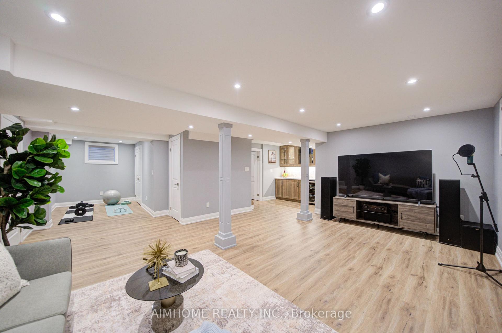Photo 33 of 83 Houseman Crescent, Richmond Hill, North Richvale — HOMEH