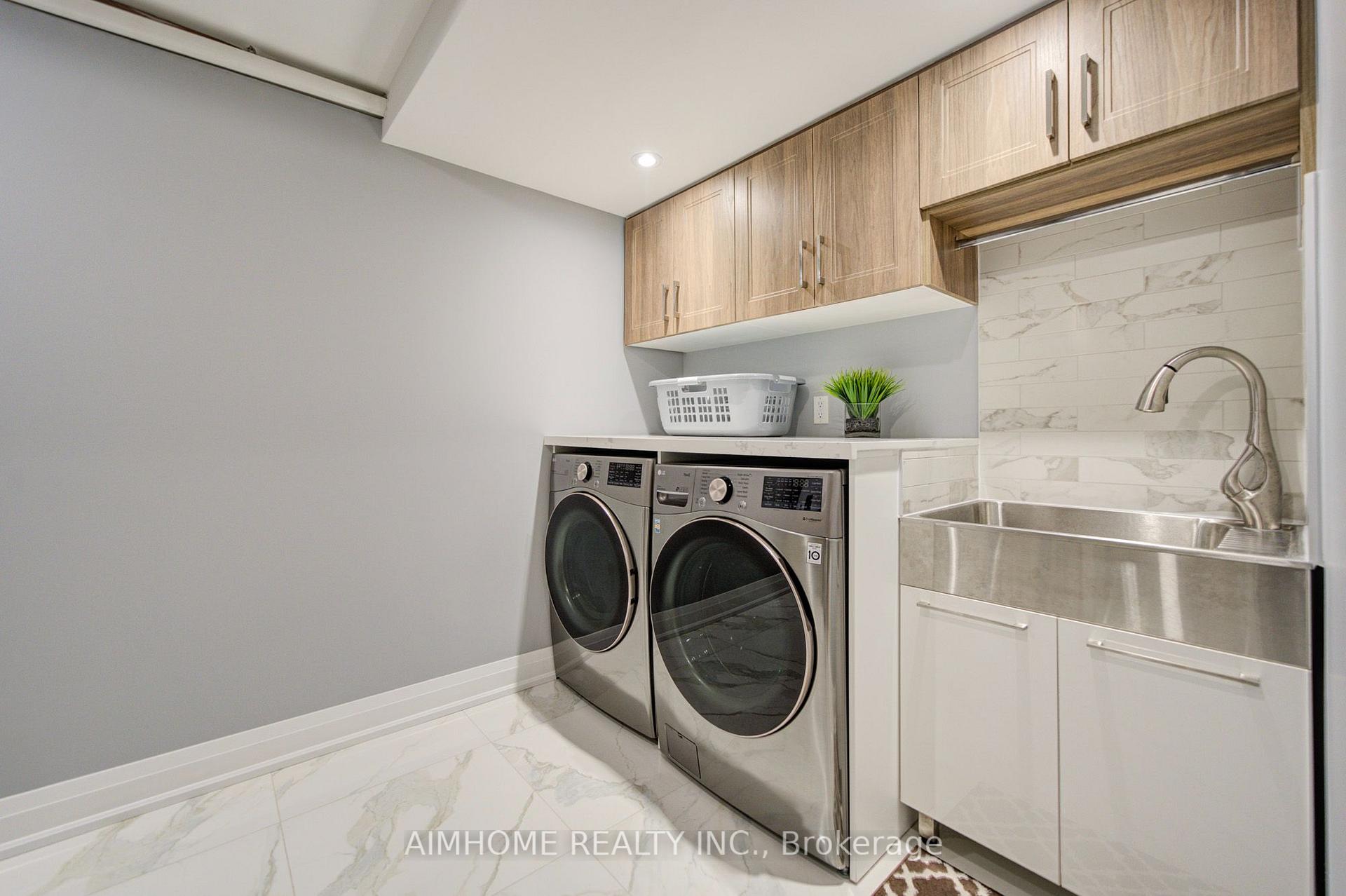 Photo 38 of 83 Houseman Crescent, Richmond Hill, North Richvale — HOMEH