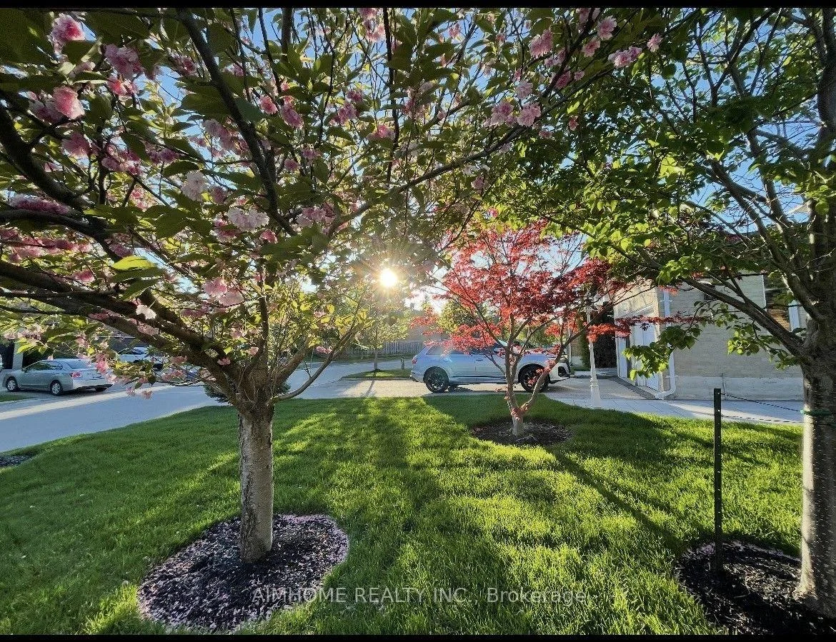 Photo 3 of 83 Houseman Crescent, Richmond Hill, North Richvale — HOMEH