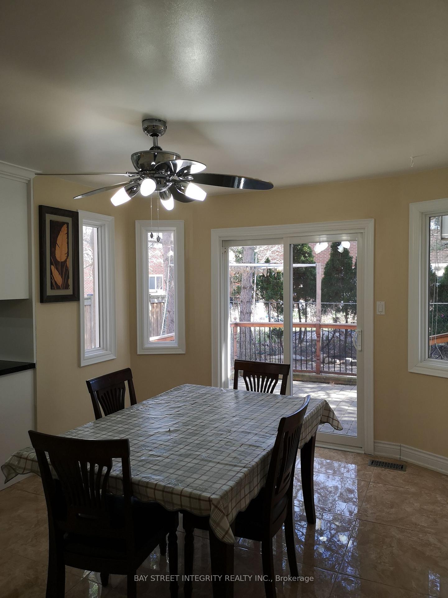 Photo 8 of Unit Main, 3 Feltham Road, Markham, Raymerville — HOMEH