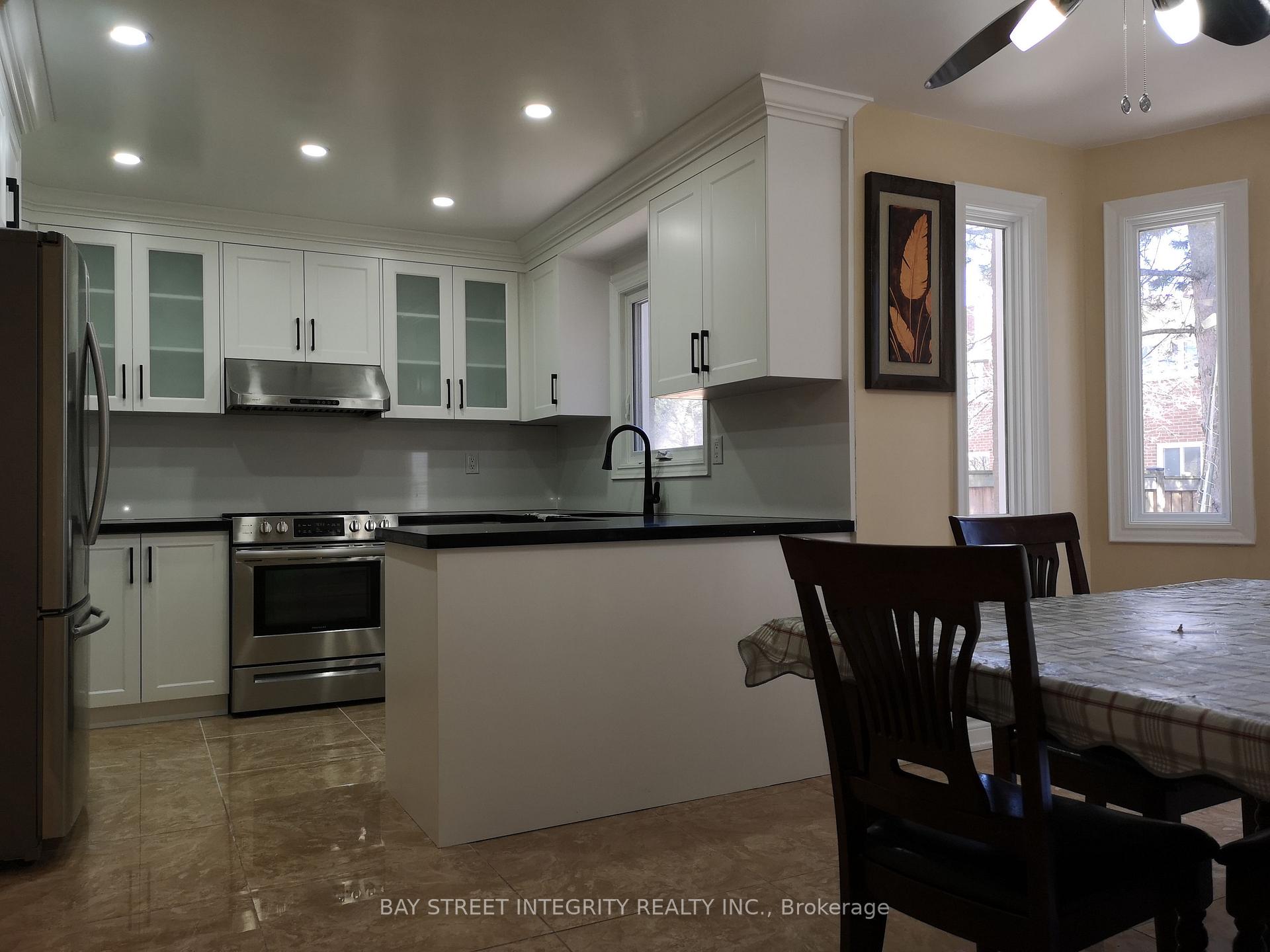 Photo 9 of Unit Main, 3 Feltham Road, Markham, Raymerville — HOMEH