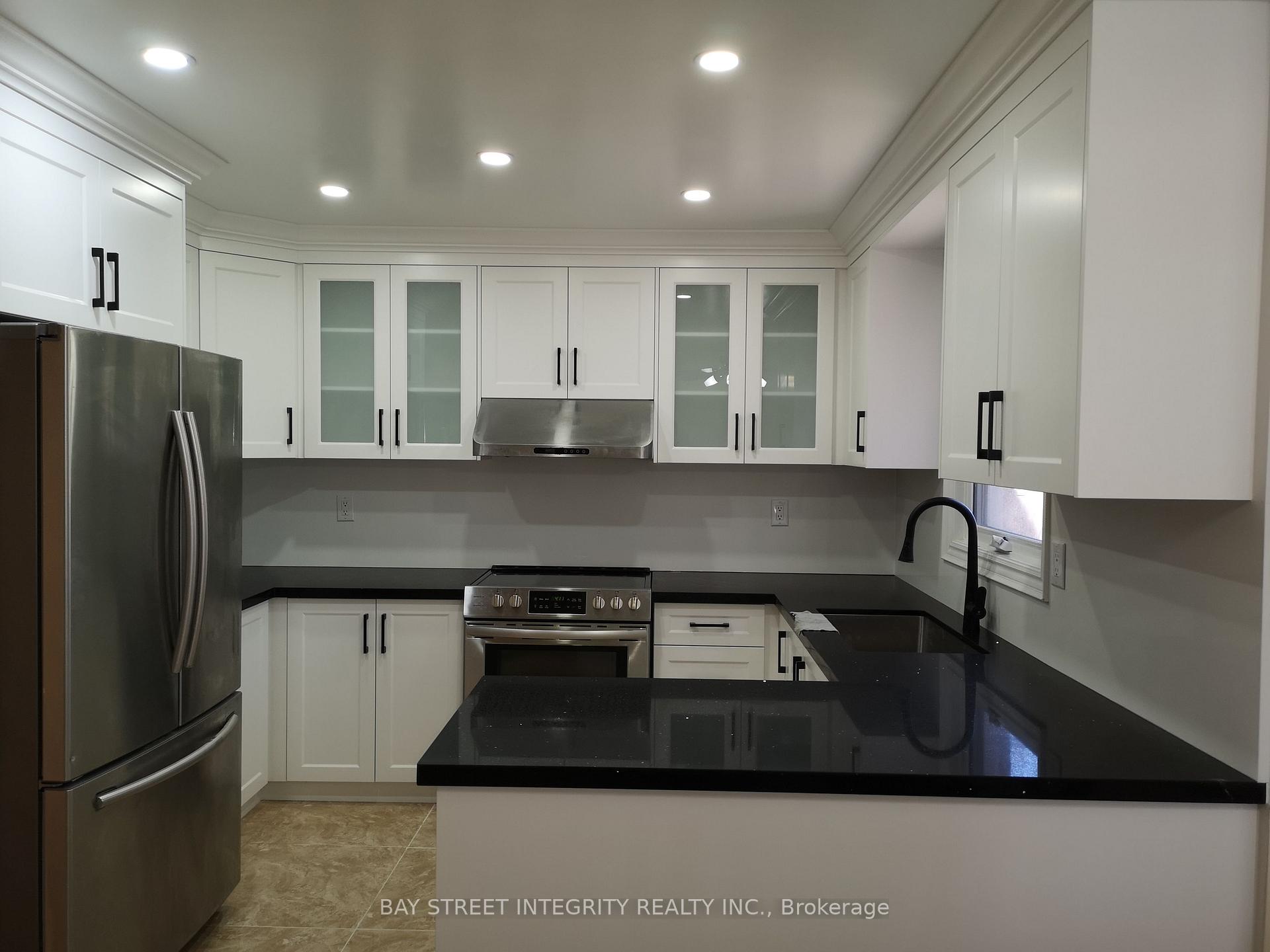 Photo 10 of Unit Main, 3 Feltham Road, Markham, Raymerville — HOMEH