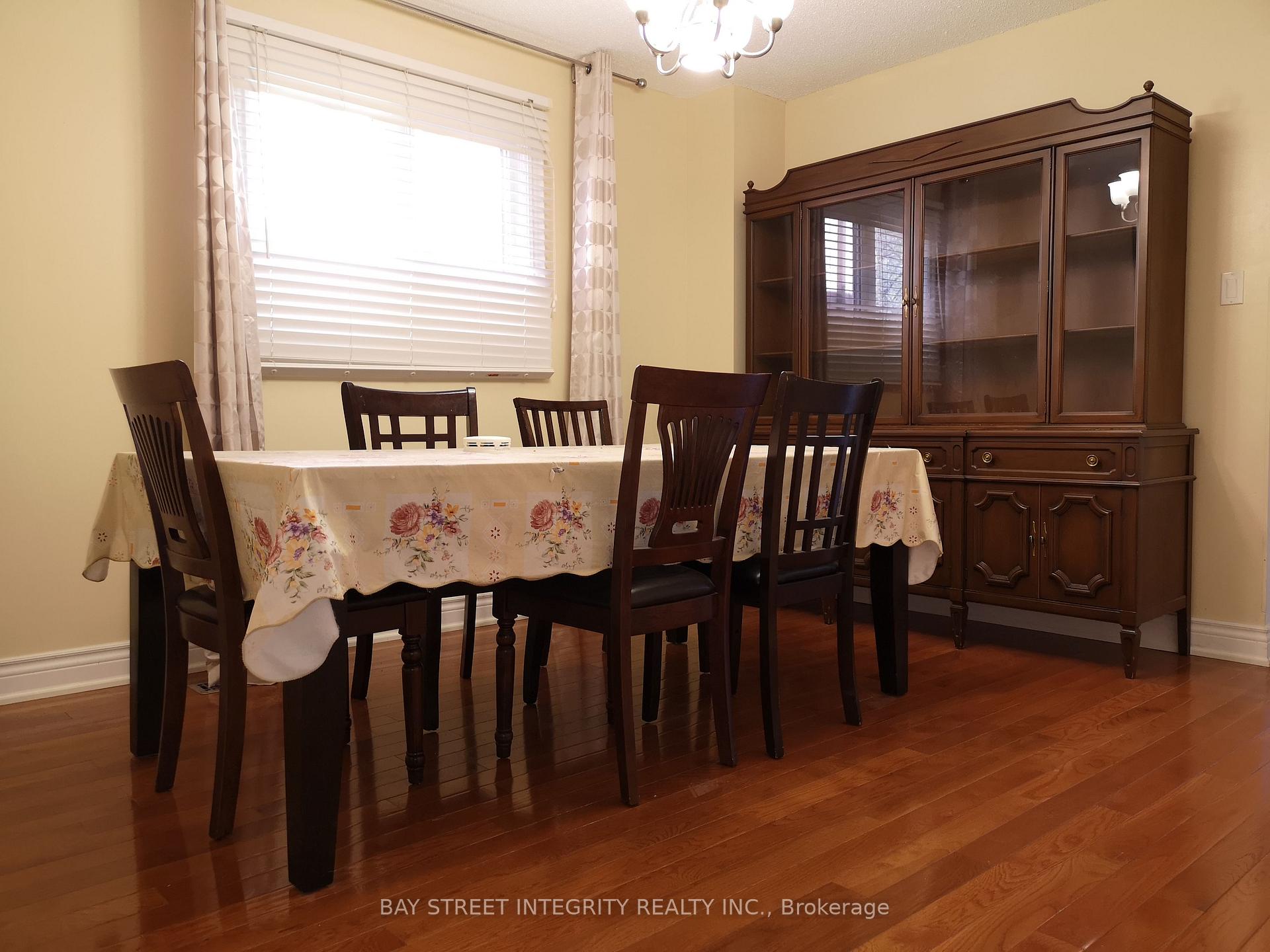 Photo 13 of Unit Main, 3 Feltham Road, Markham, Raymerville — HOMEH
