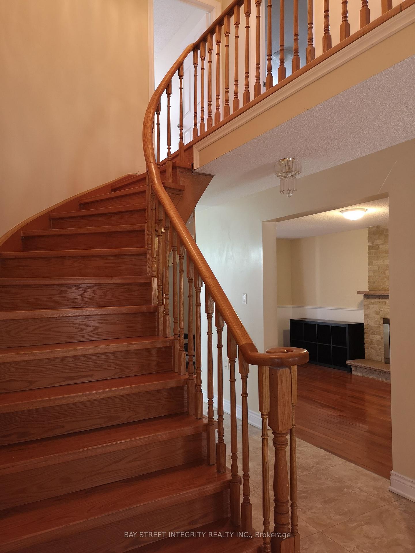 Photo 18 of Unit Main, 3 Feltham Road, Markham, Raymerville — HOMEH