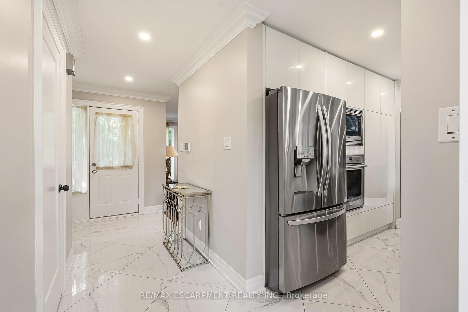 Photo 13 of 8010 Guelph Line, Milton, Campbellville — HOMEH