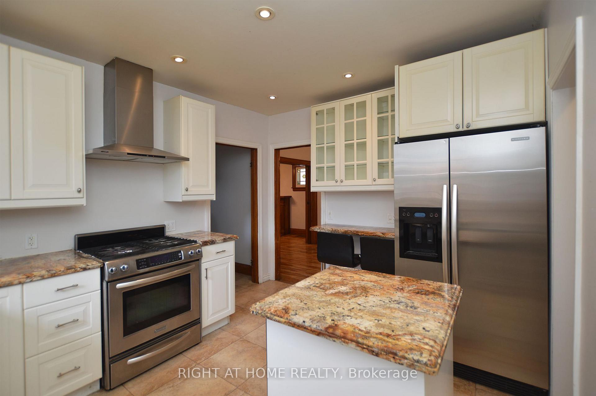 Photo 10 of 407 King Street E, Oshawa, Central — HOMEH
