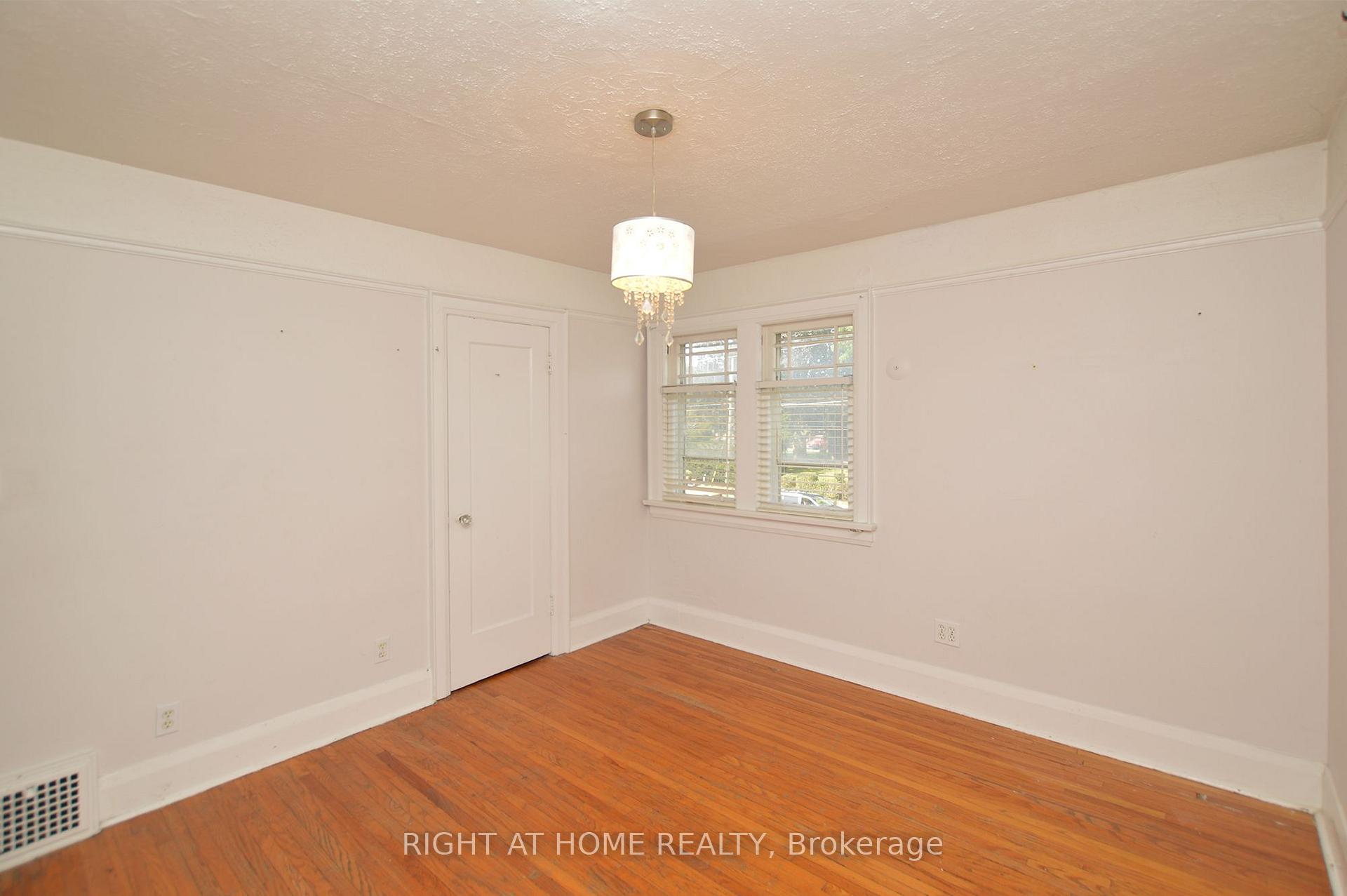 Photo 15 of 407 King Street E, Oshawa, Central — HOMEH