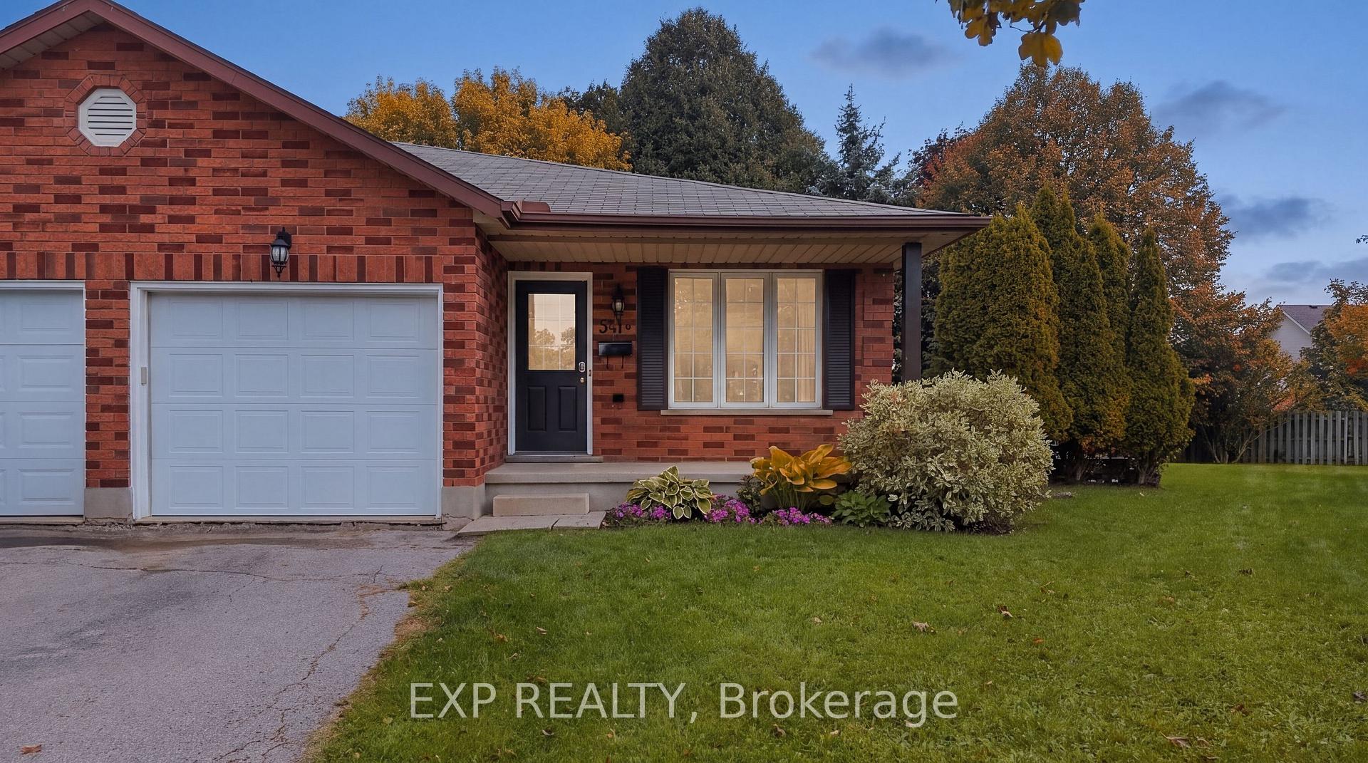 Photo 1 of Unit B, 541 Old Abbey Court, Waterloo, Colonial Acres — HOMEH