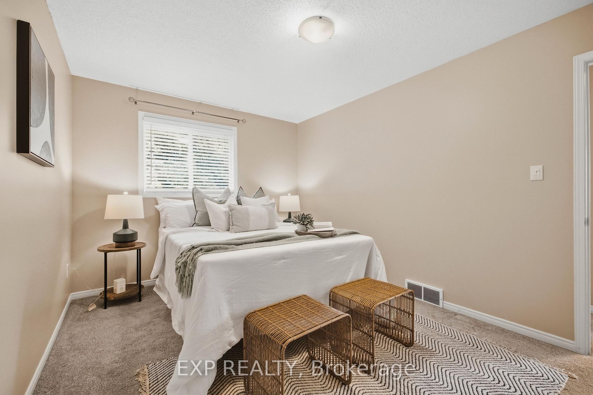 Photo 21 of Unit B, 541 Old Abbey Court, Waterloo, Colonial Acres — HOMEH