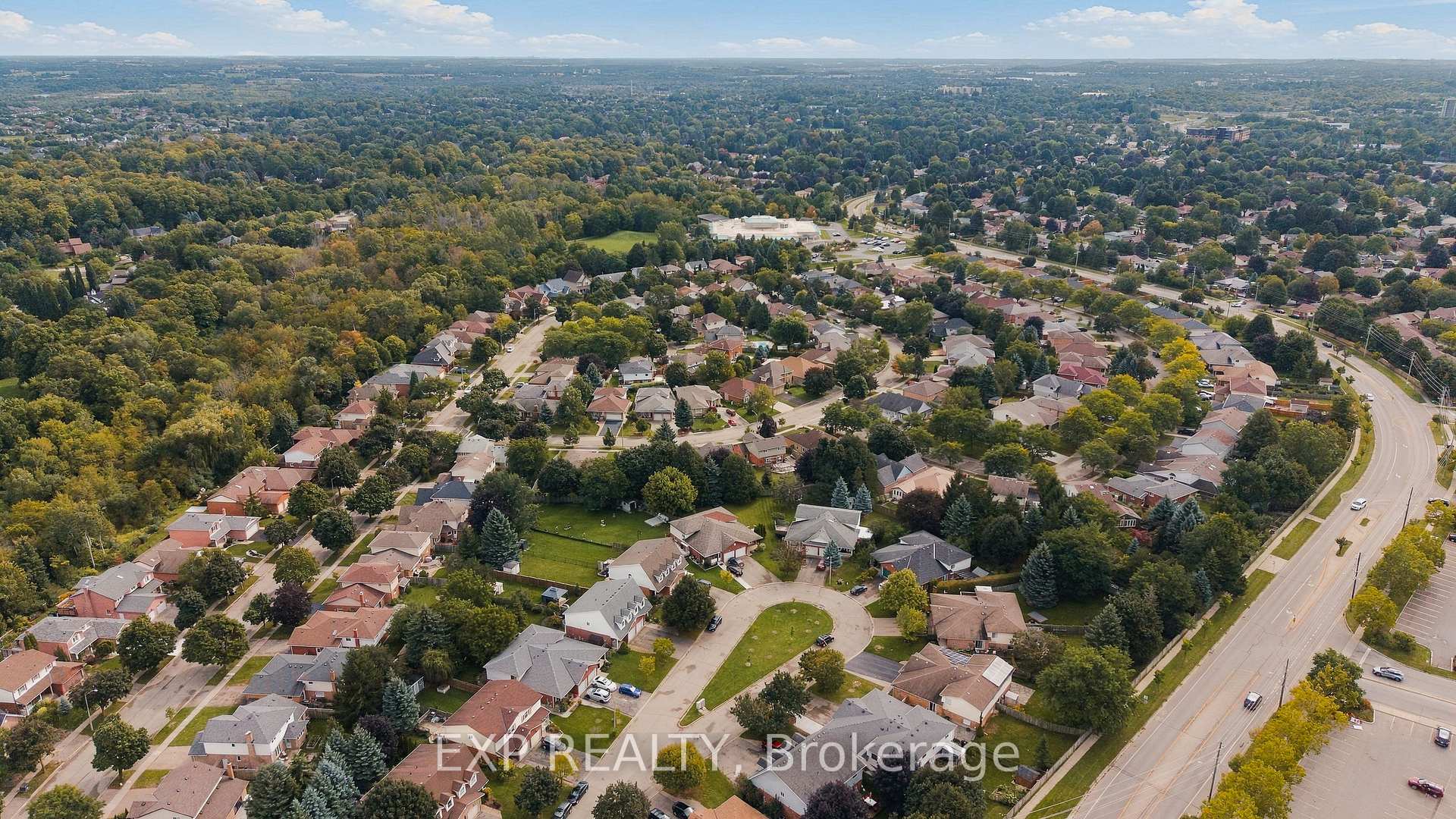 Photo 39 of Unit B, 541 Old Abbey Court, Waterloo, Colonial Acres — HOMEH