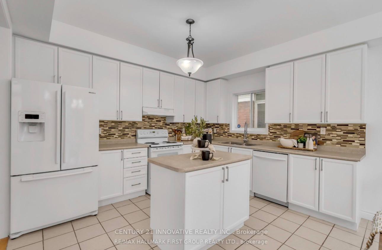 Photo 2 of 1649 Sherbrook Drive, Oshawa, Samac — HOMEH
