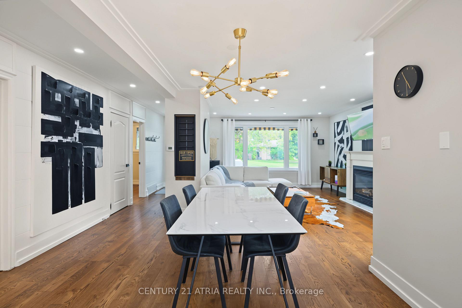 Photo 12 of 64 Cartier Crescent, Richmond Hill, Crosby — HOMEH