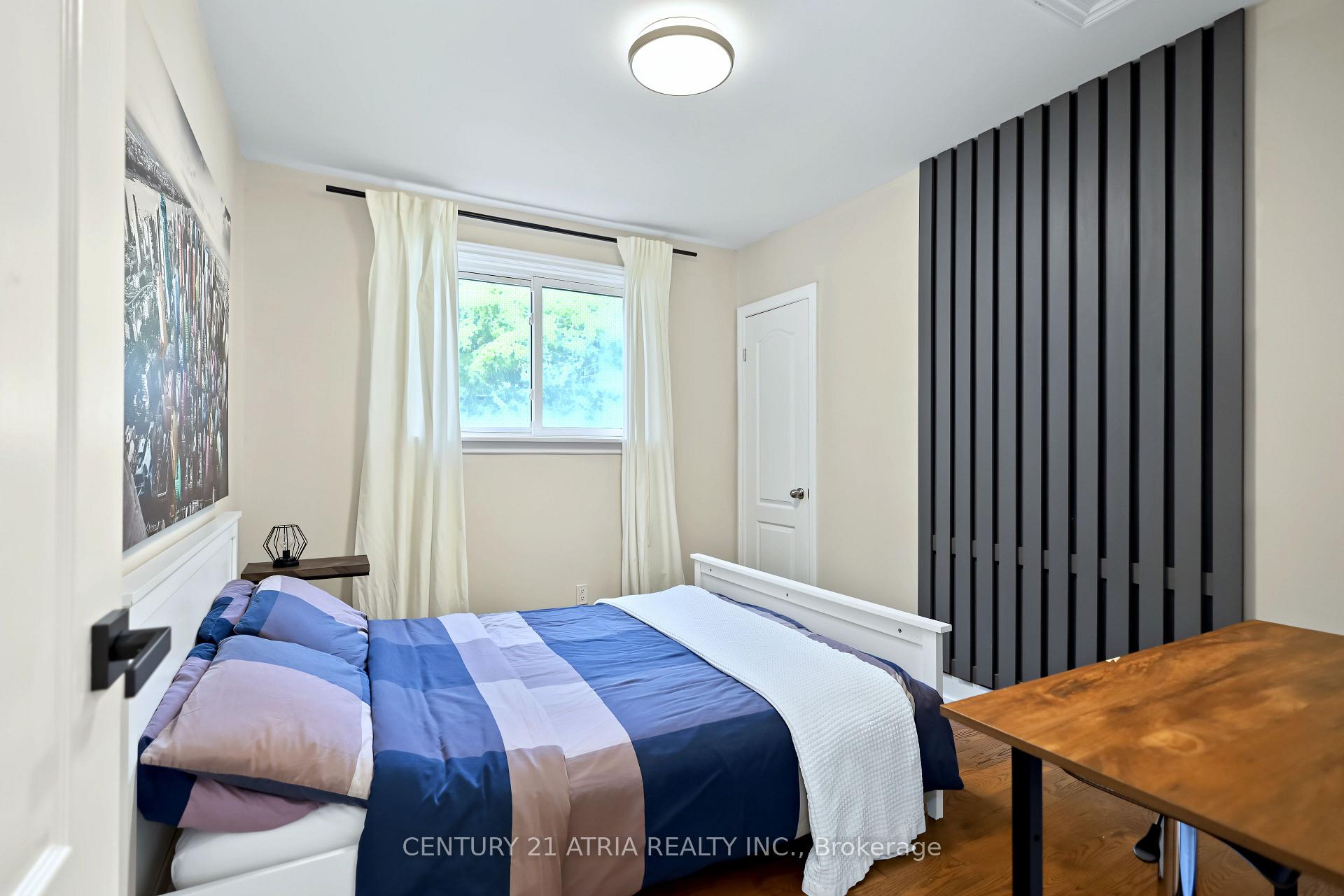 Photo 21 of 64 Cartier Crescent, Richmond Hill, Crosby — HOMEH