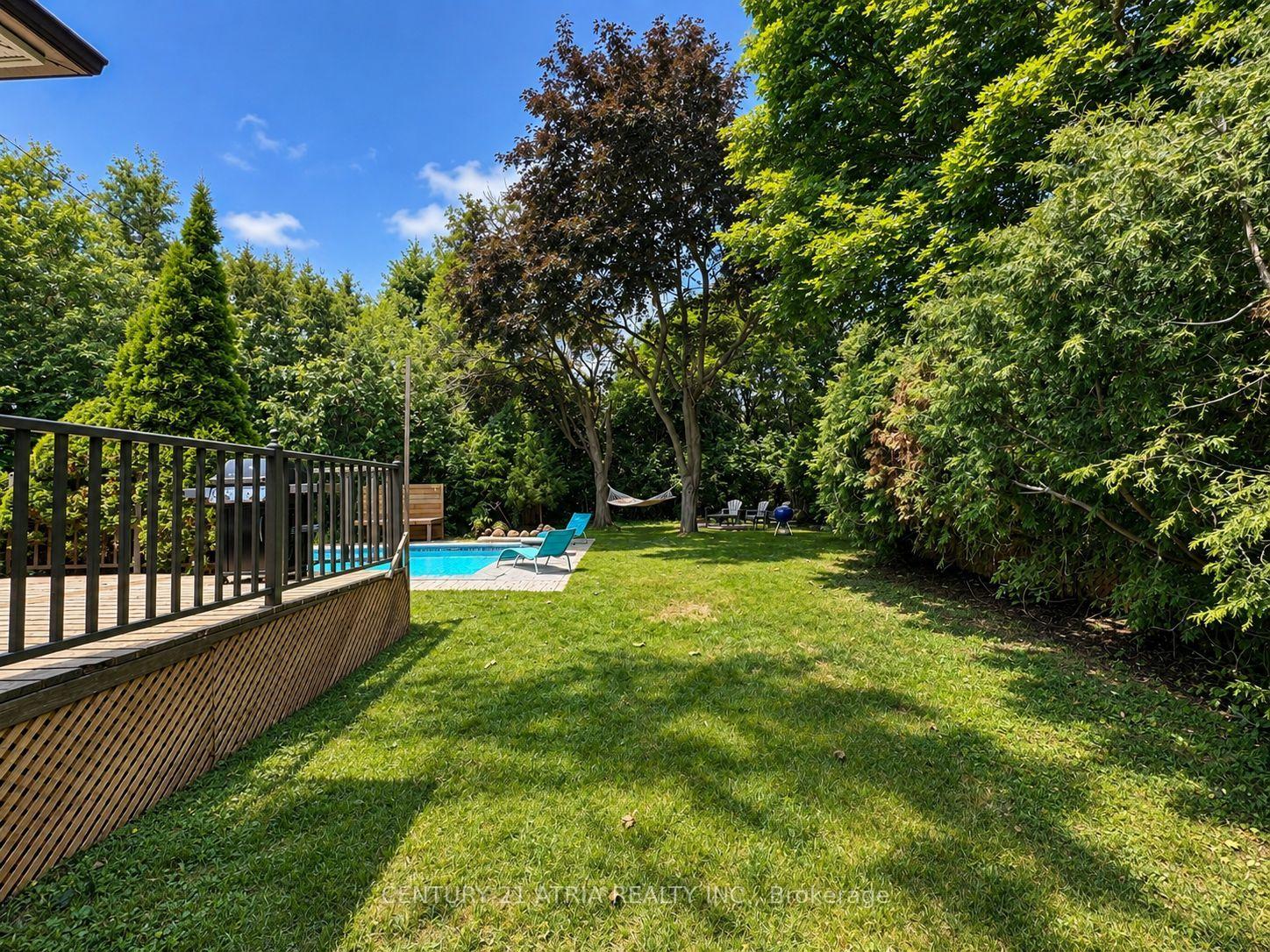 Photo 24 of 64 Cartier Crescent, Richmond Hill, Crosby — HOMEH